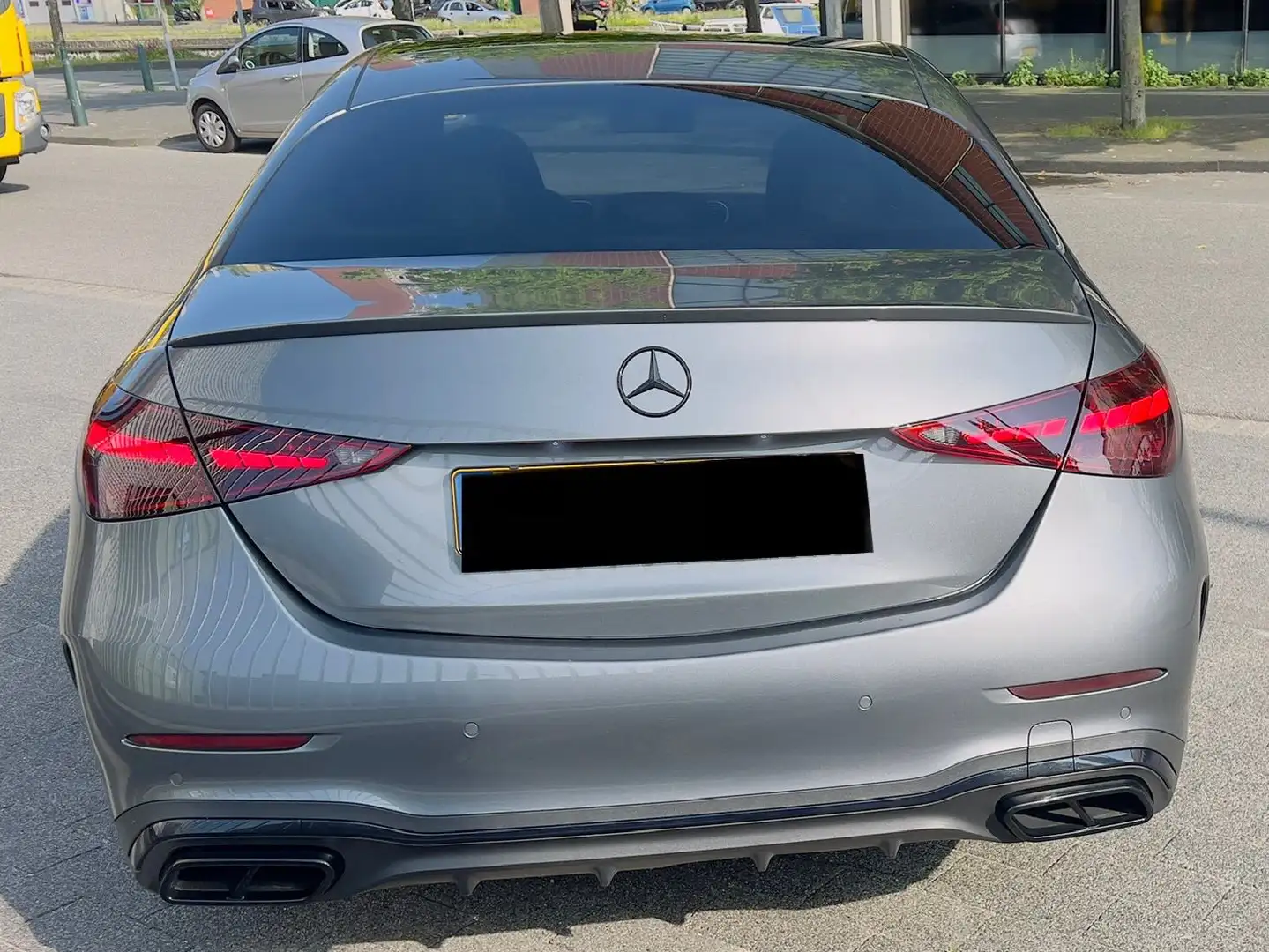 Mercedes-Benz C 180 C 180 AMG Line Grijs - 2