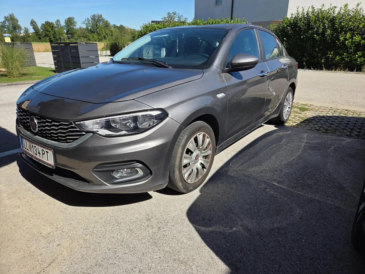Fiat Tipo Tipo 1,3 MultiJet II 95 EasyEasy Grau - 1