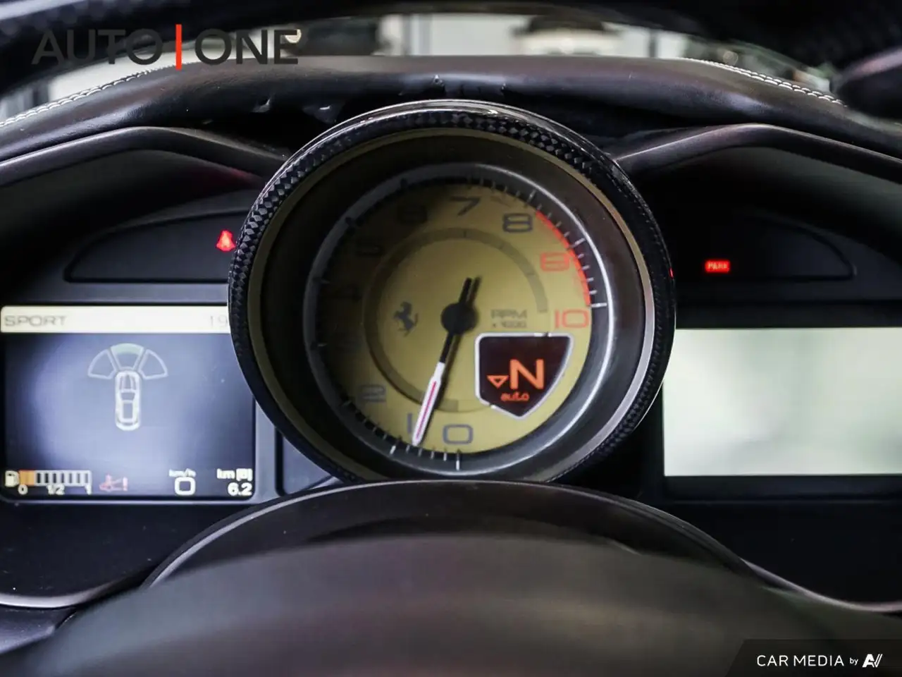 Ferrari FF снимка Ferrari FF