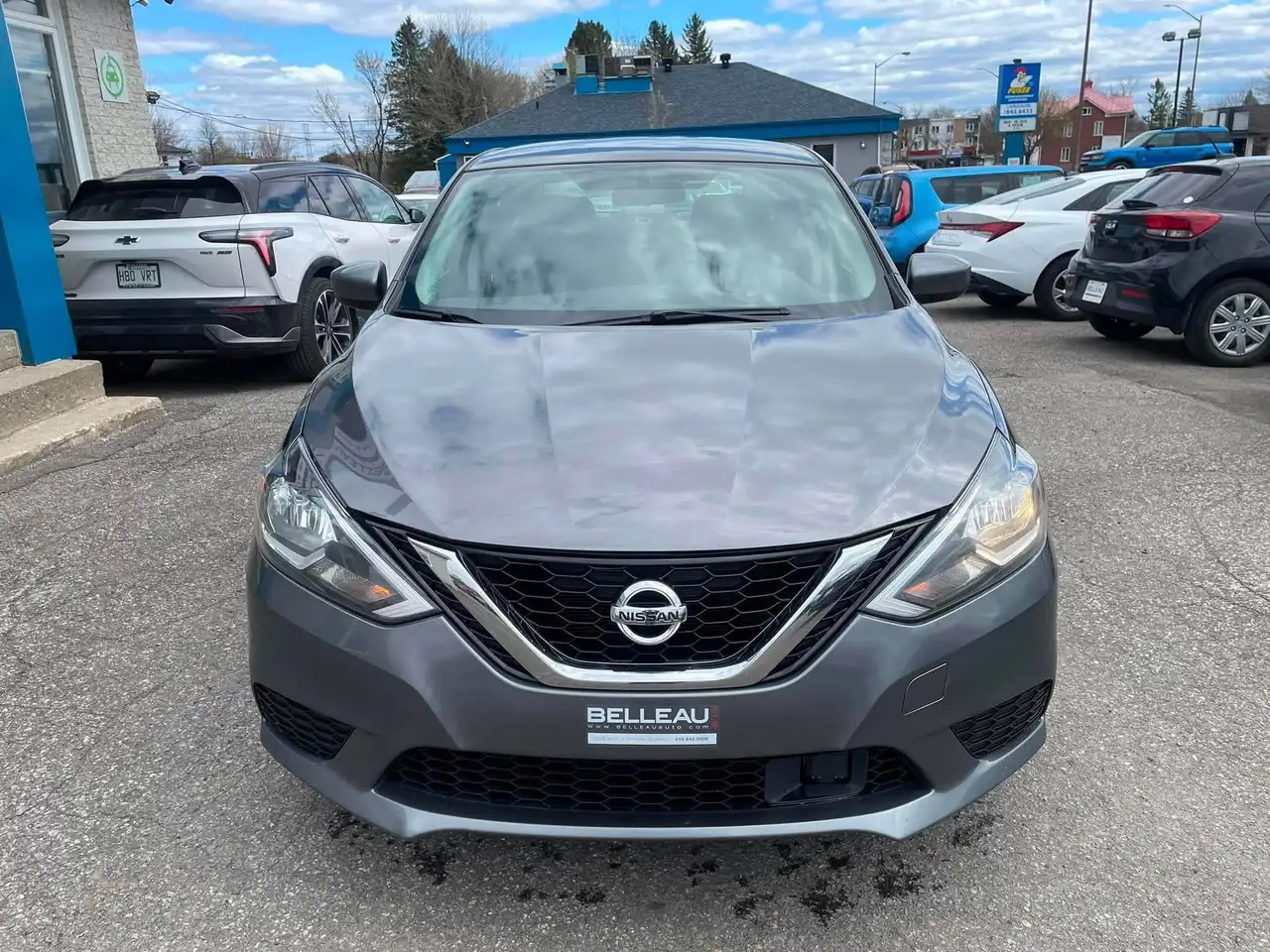 Nissan Sentra снимка Nissan Sentra