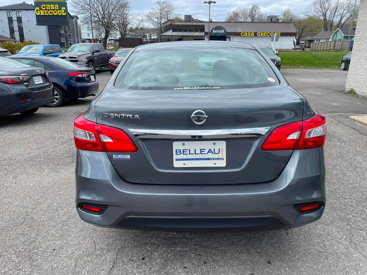 Nissan Sentra снимка Nissan Sentra