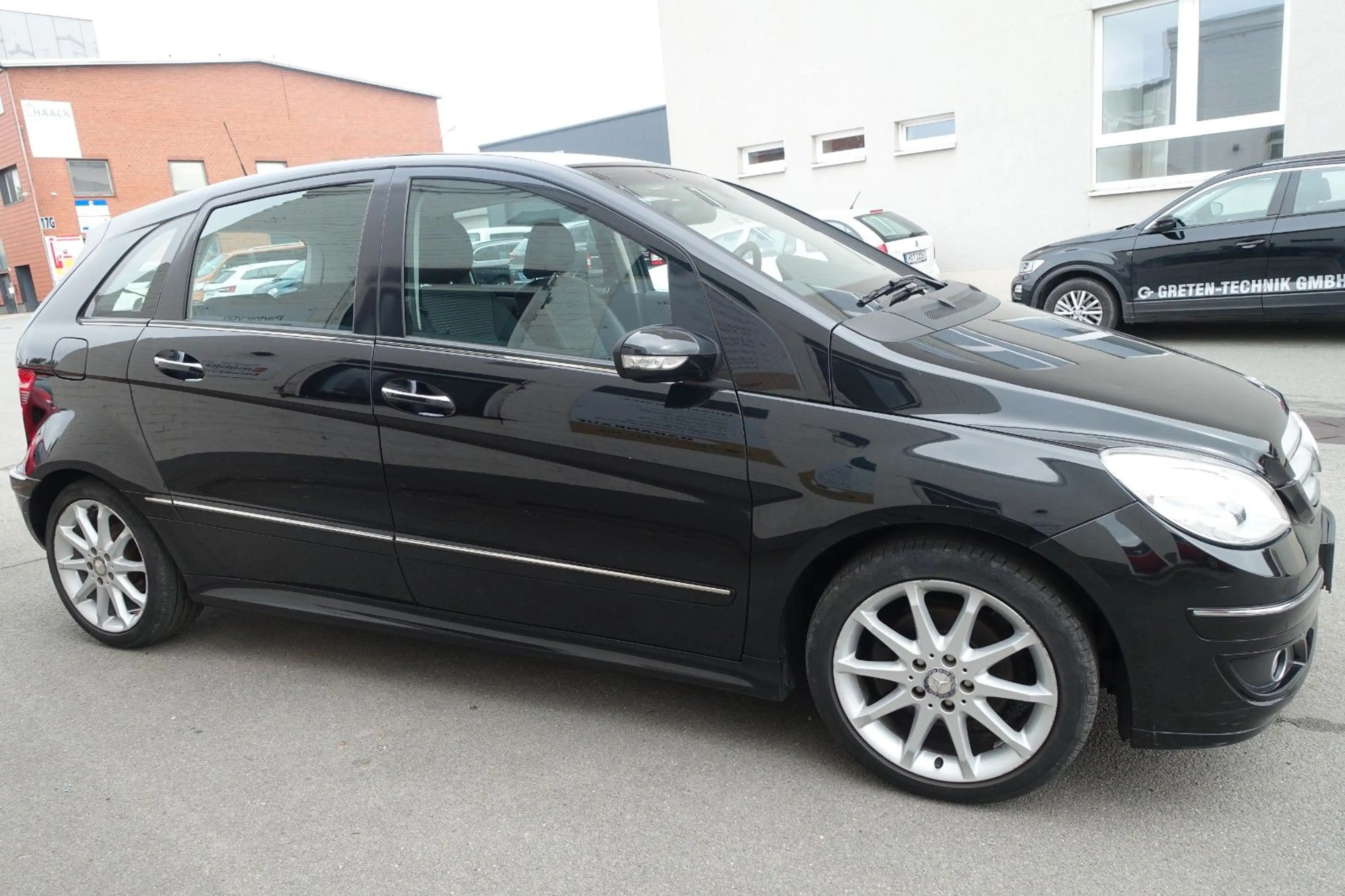 Mercedes-Benz B 200 *NAVI*KLIMA*SHZ*ISOFIX*AHK*TÜV+SERVICE NEU* — photo 3
