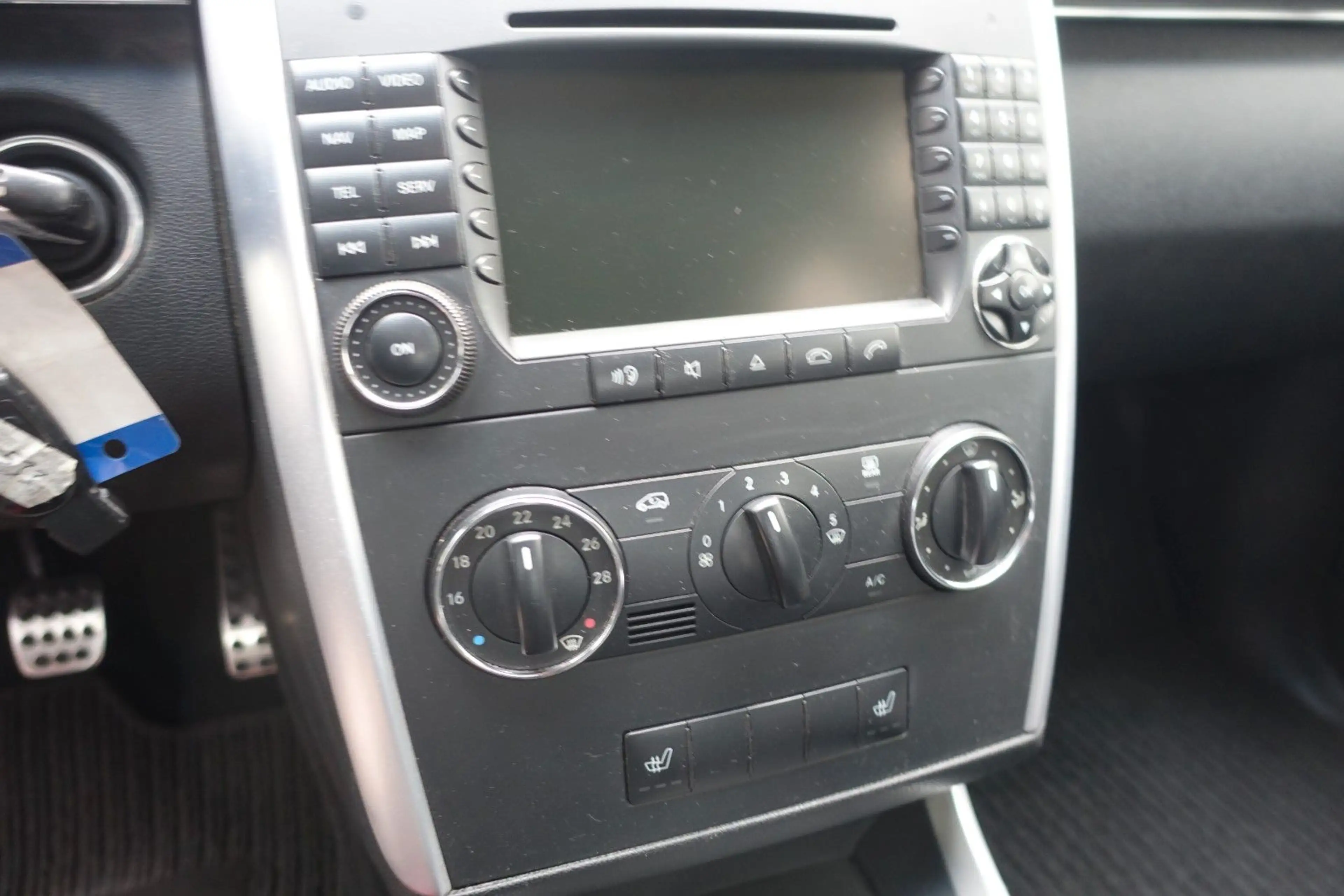 Mercedes-Benz B 200 *NAVI*KLIMA*SHZ*ISOFIX*AHK*TÜV+SERVICE NEU* — photo 11