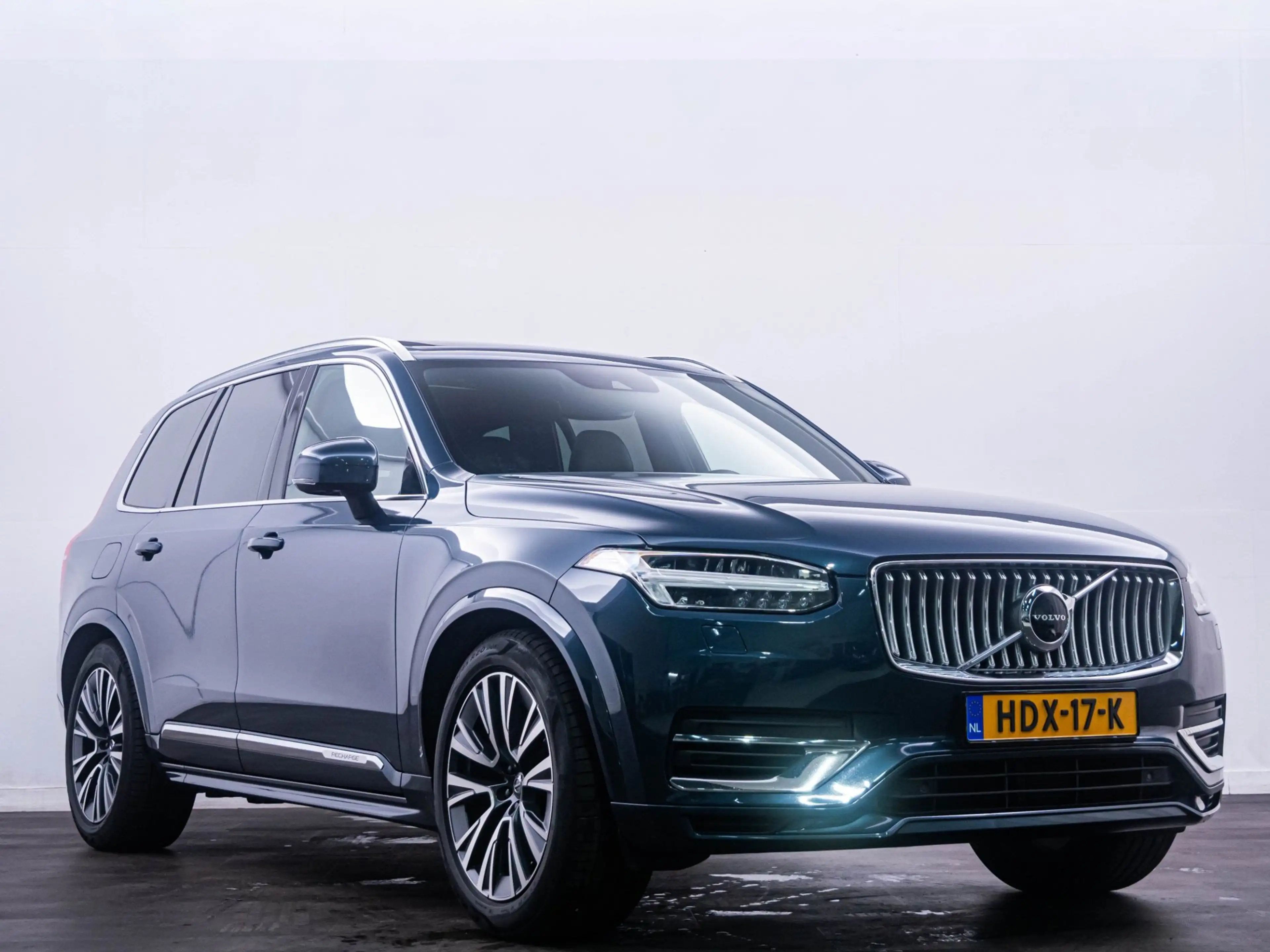 Volvo XC90 2.0 T8 Recharge AWD R-Design|HUD|ACC|LED|Pano! — photo 4