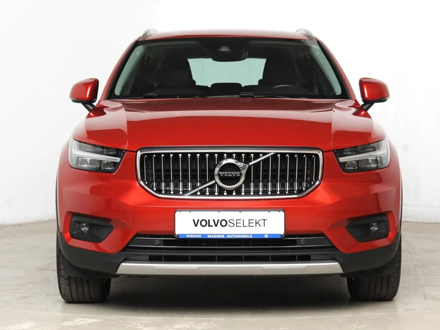 Volvo XC40 T5 Recharge DKG Inscription Expression *AHK* Rot - 2