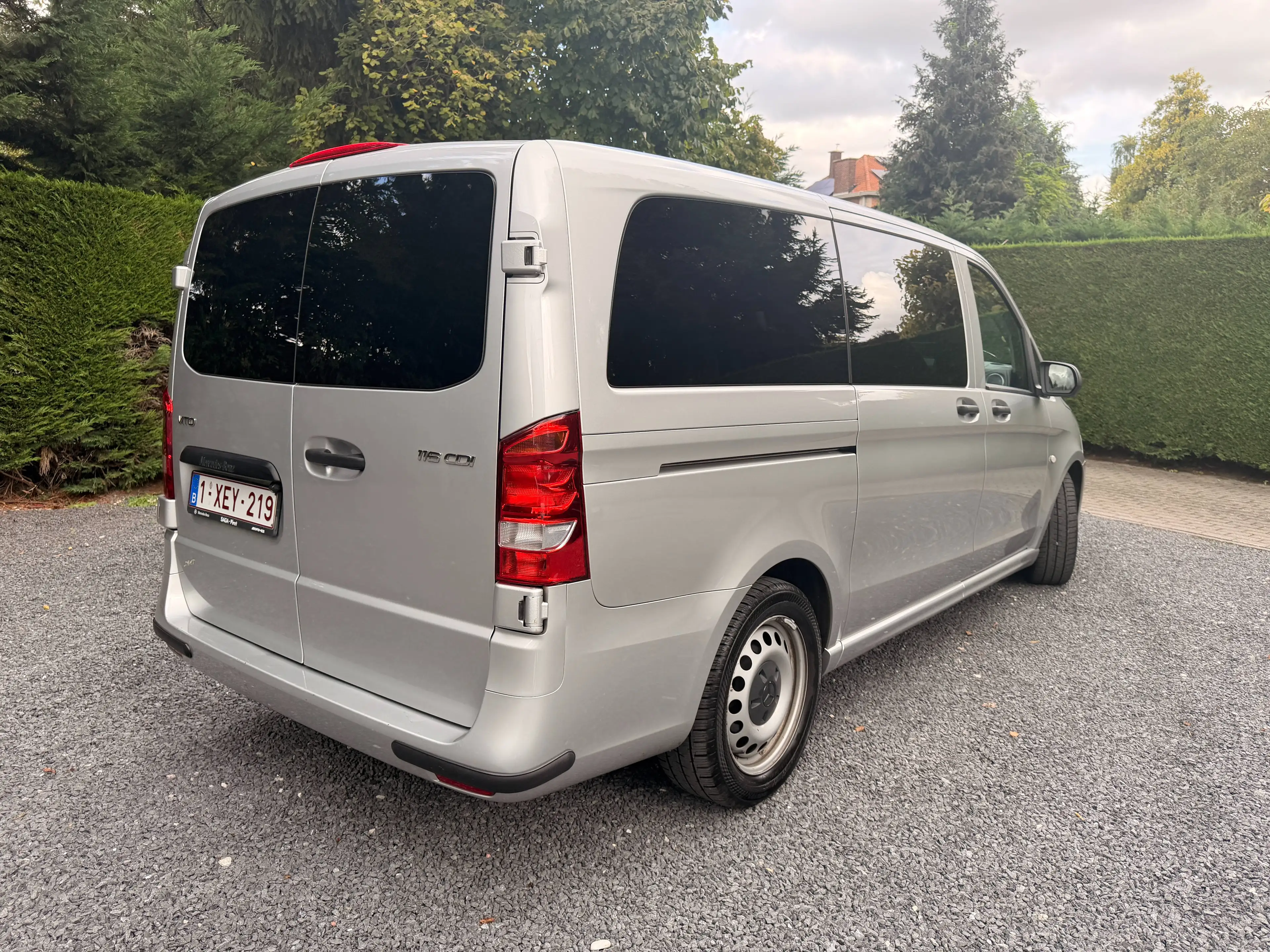 Mercedes-Benz Vito 2.2 CDI Double Cabine — photo 11
