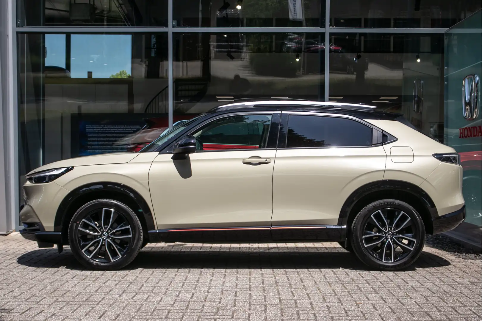 Honda HR-V 1.5 e:HEV Advance Style -All in rijklaarprijs | 1e Bruin - 2