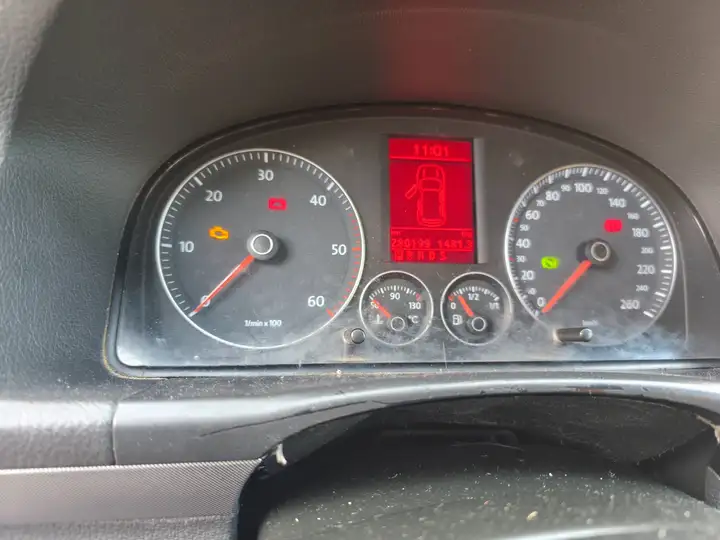 Volkswagen Touran 2.0 TDI Highline 2006, foto 9