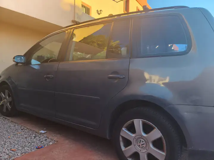 Volkswagen Touran 2.0 TDI Highline 2006, foto 12