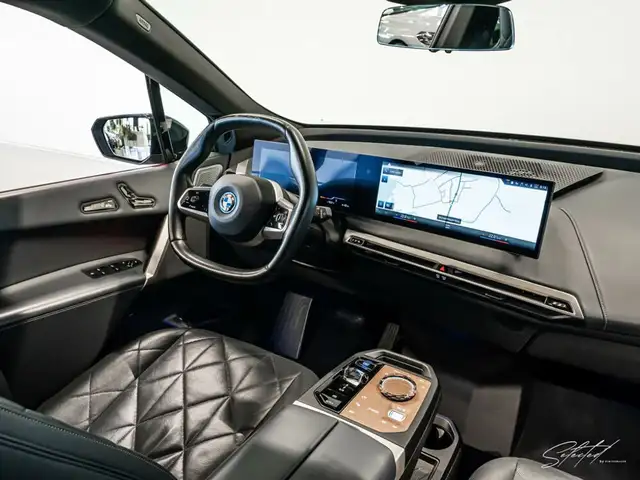 BMW iX xDrive M60*AHK*LUFTFED*BOWERS*HEADUP*22''ZOLL* Ansicht 8