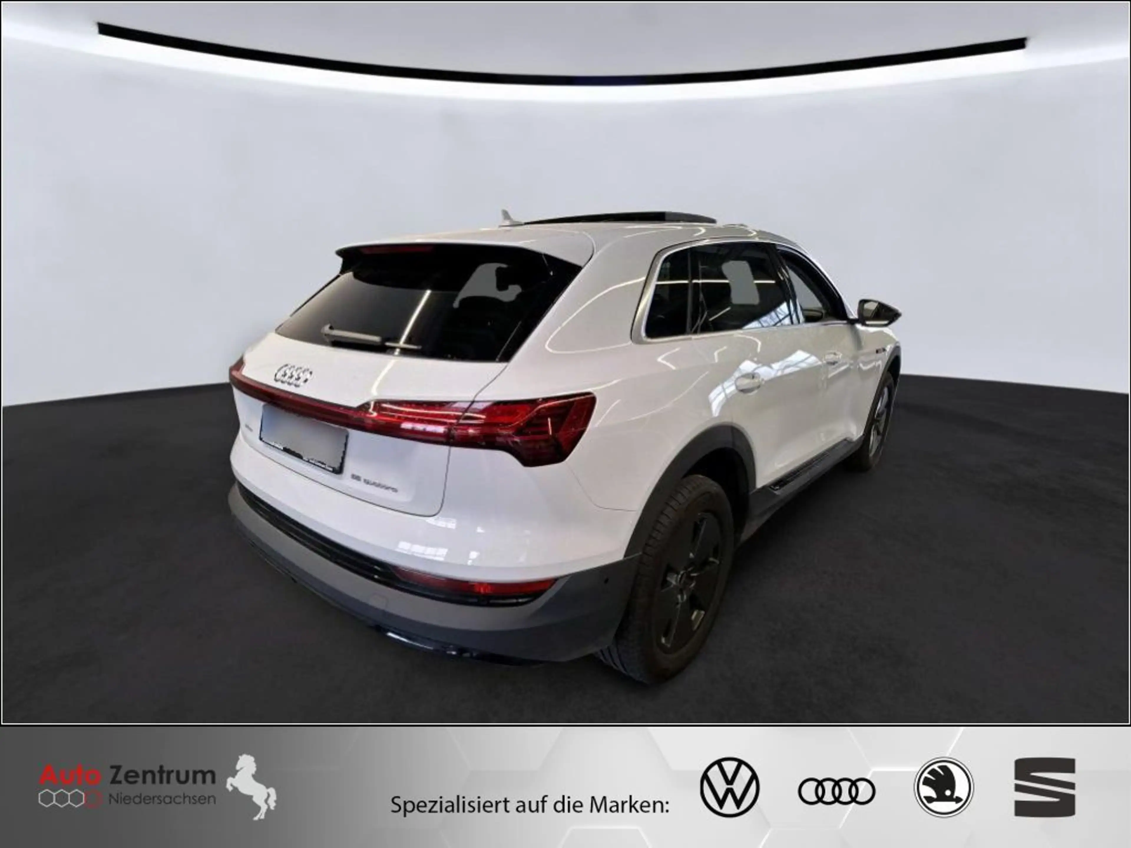 Audi e-tron 55 quattro AZN-Haus-Förderung* PANO HUD 360° Stand — photo 4
