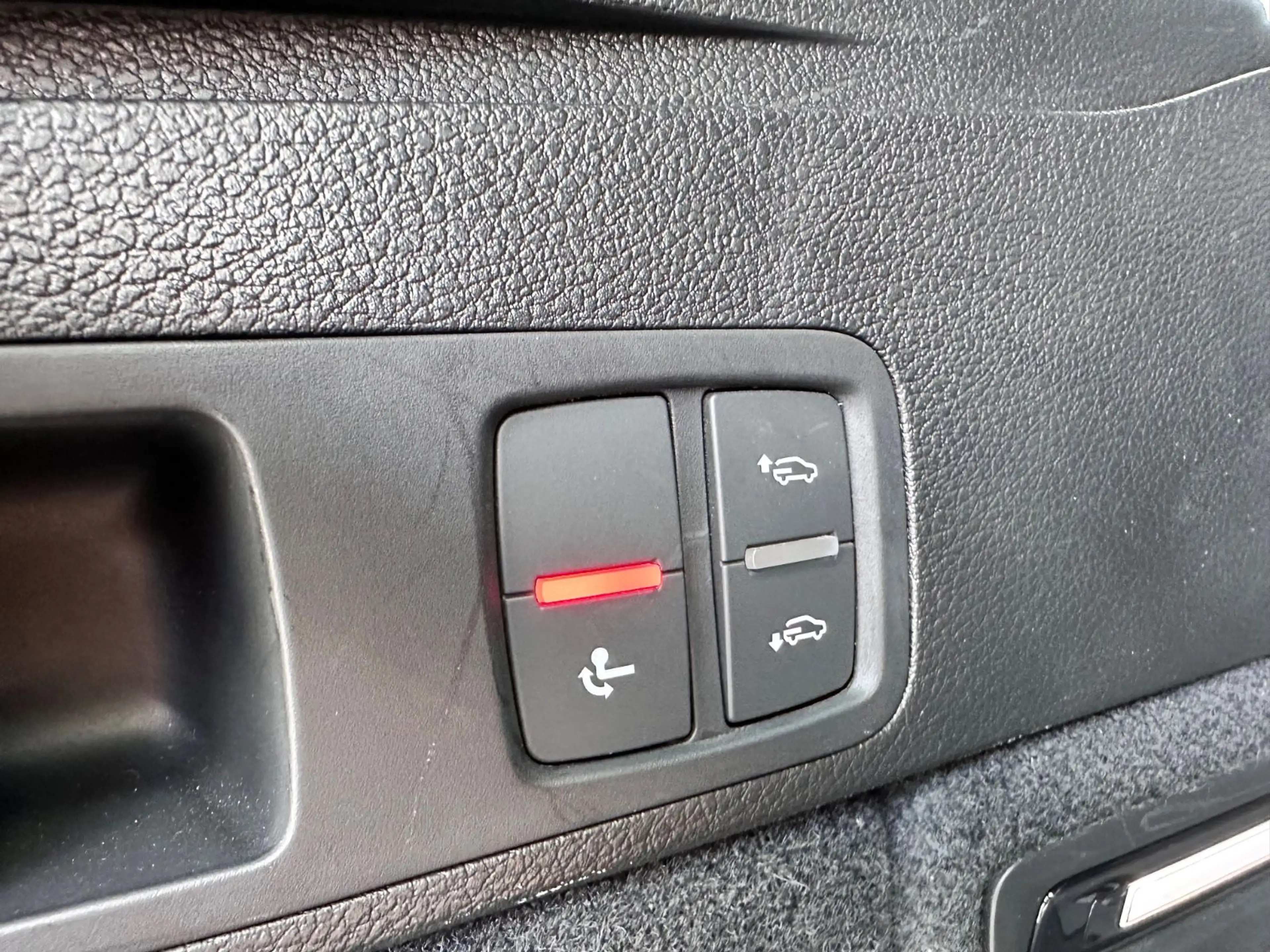 Audi SQ5 Navi Leder HuD B&O Sthz. AHK 20 — photo 32