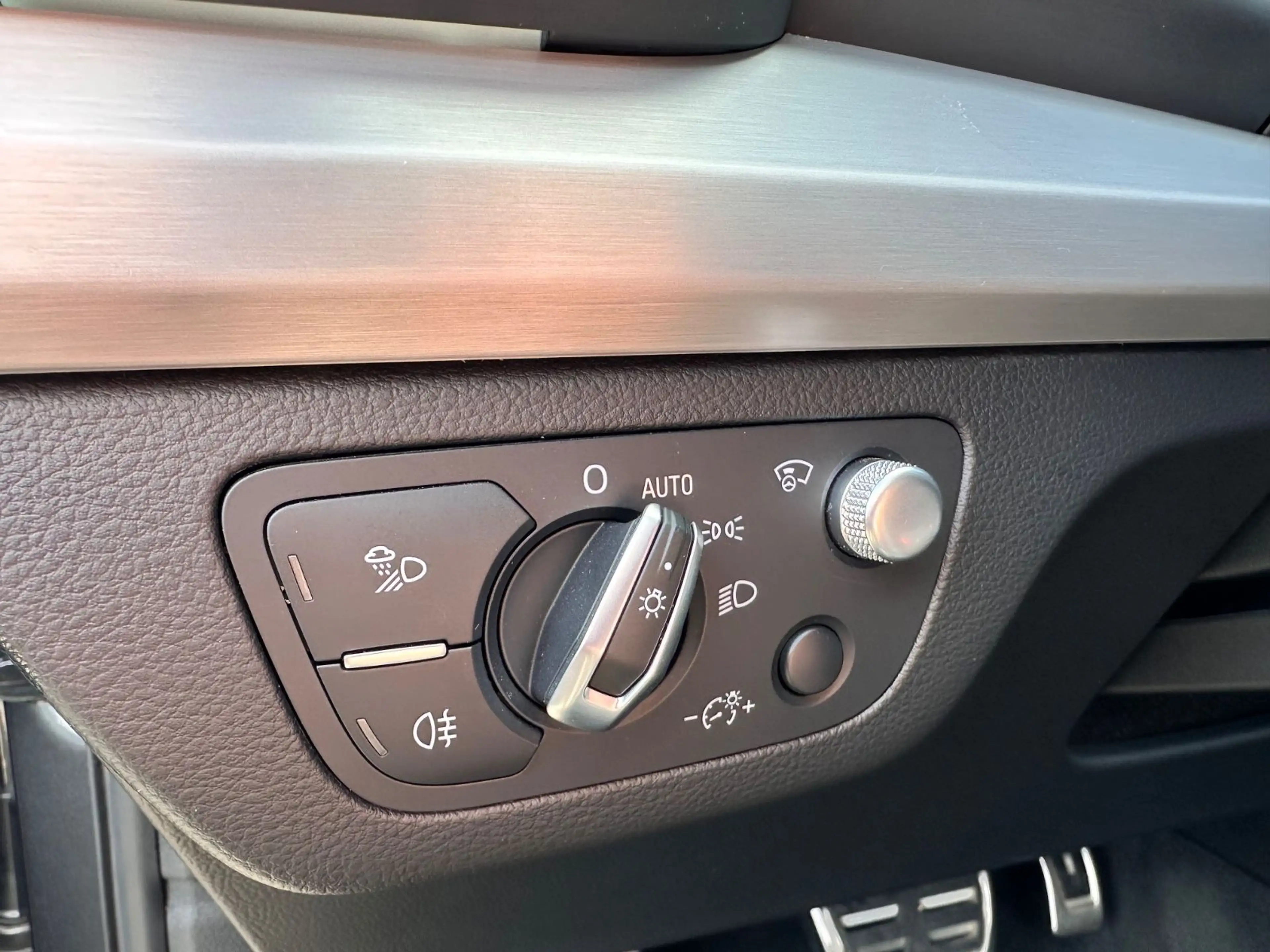 Audi SQ5 Navi Leder HuD B&O Sthz. AHK 20 — photo 10