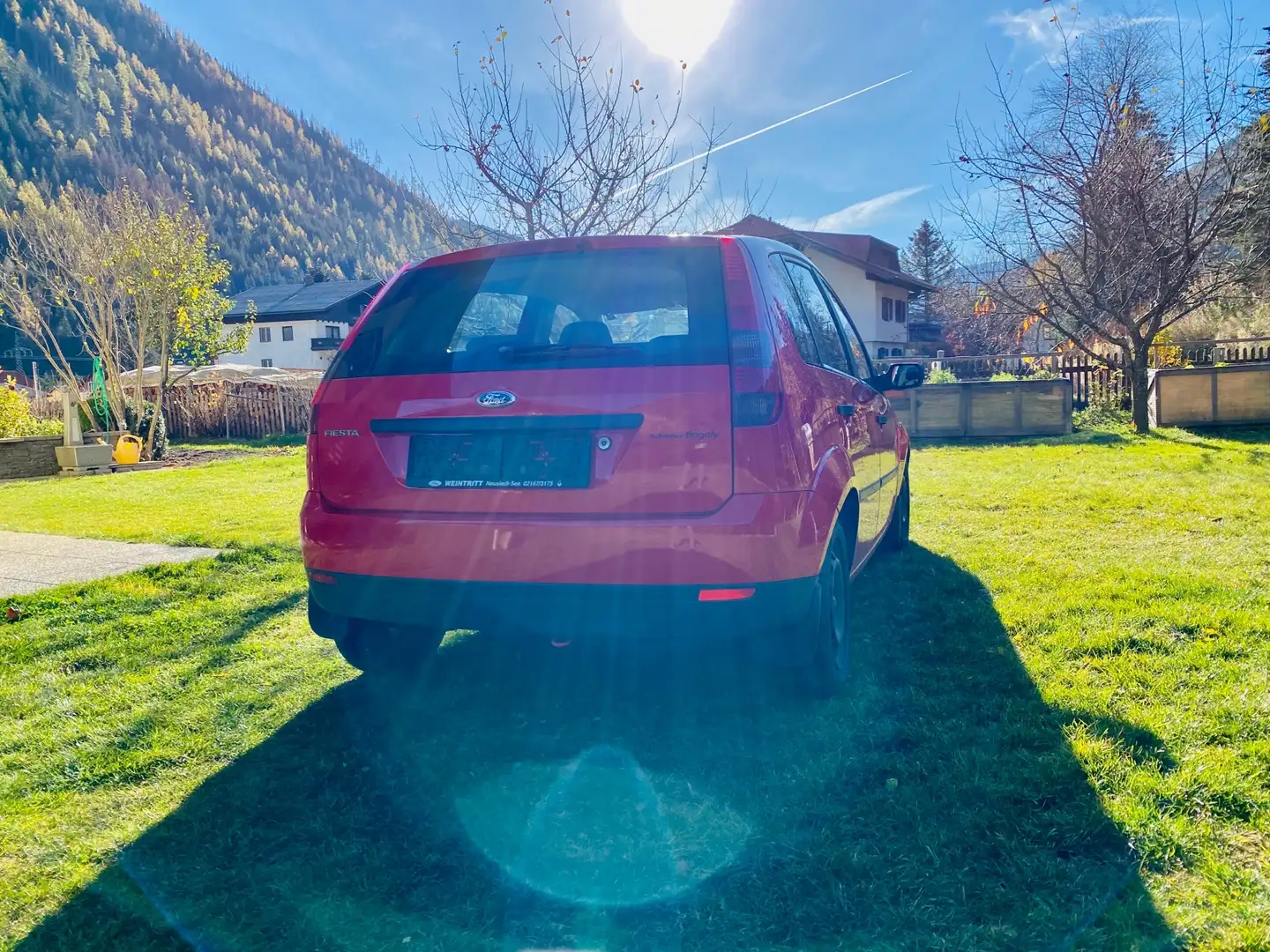 Ford Fiesta Ambiente 1,3 8V Rot - 2