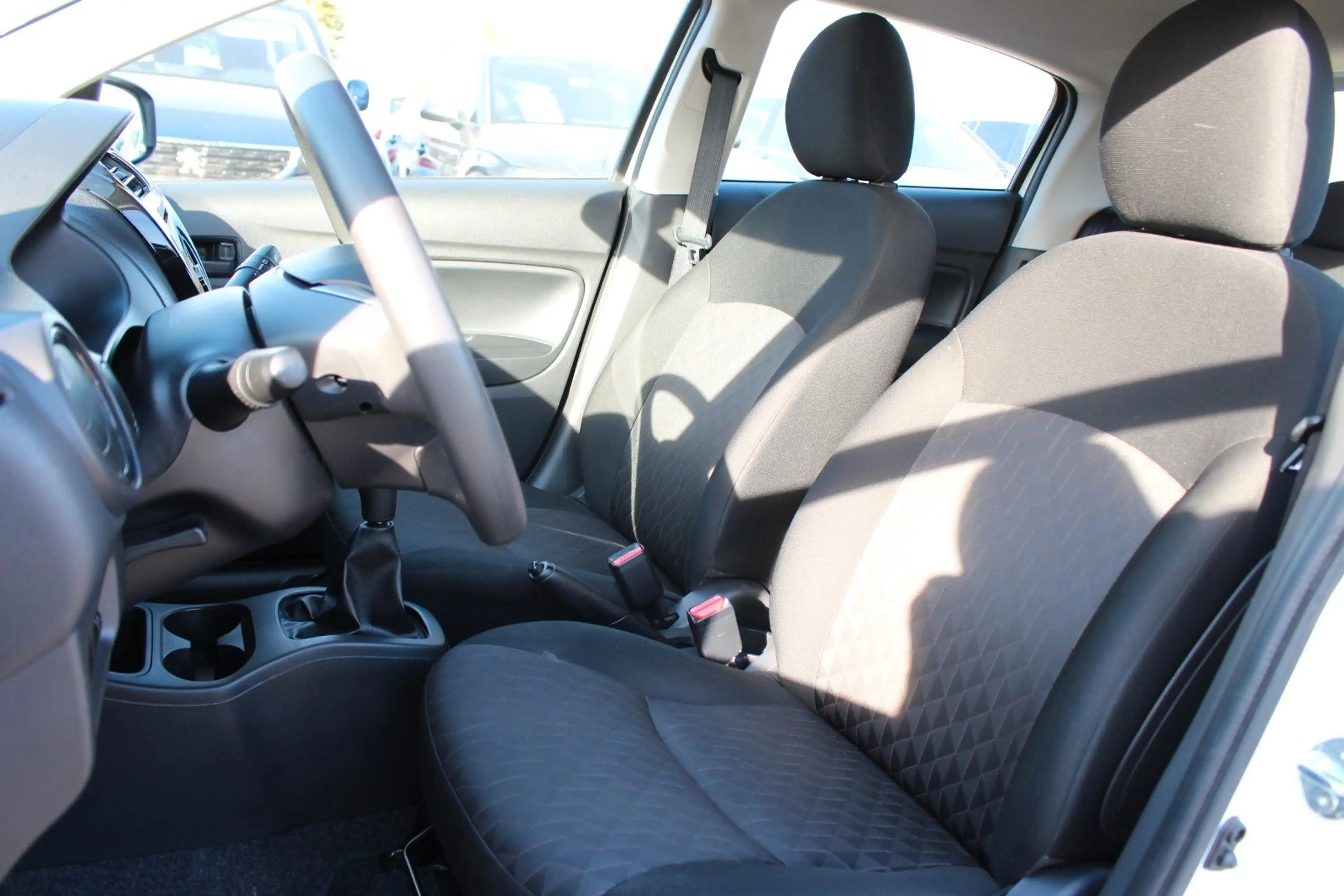 Mitsubishi Space Star 1HAND/BT/ISOFIX/RADIO/ — photo 11