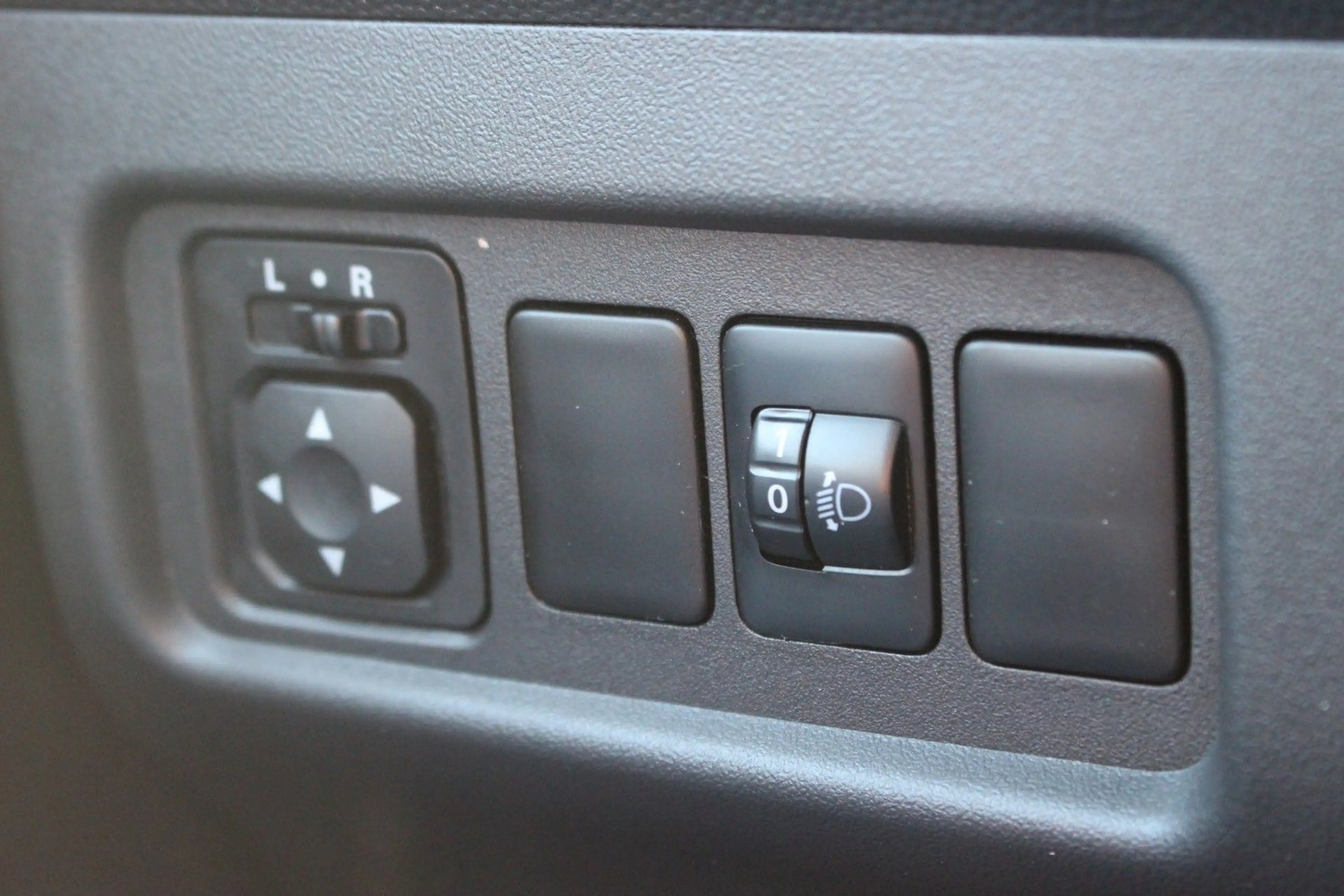 Mitsubishi Space Star 1HAND/BT/ISOFIX/RADIO/ — photo 14