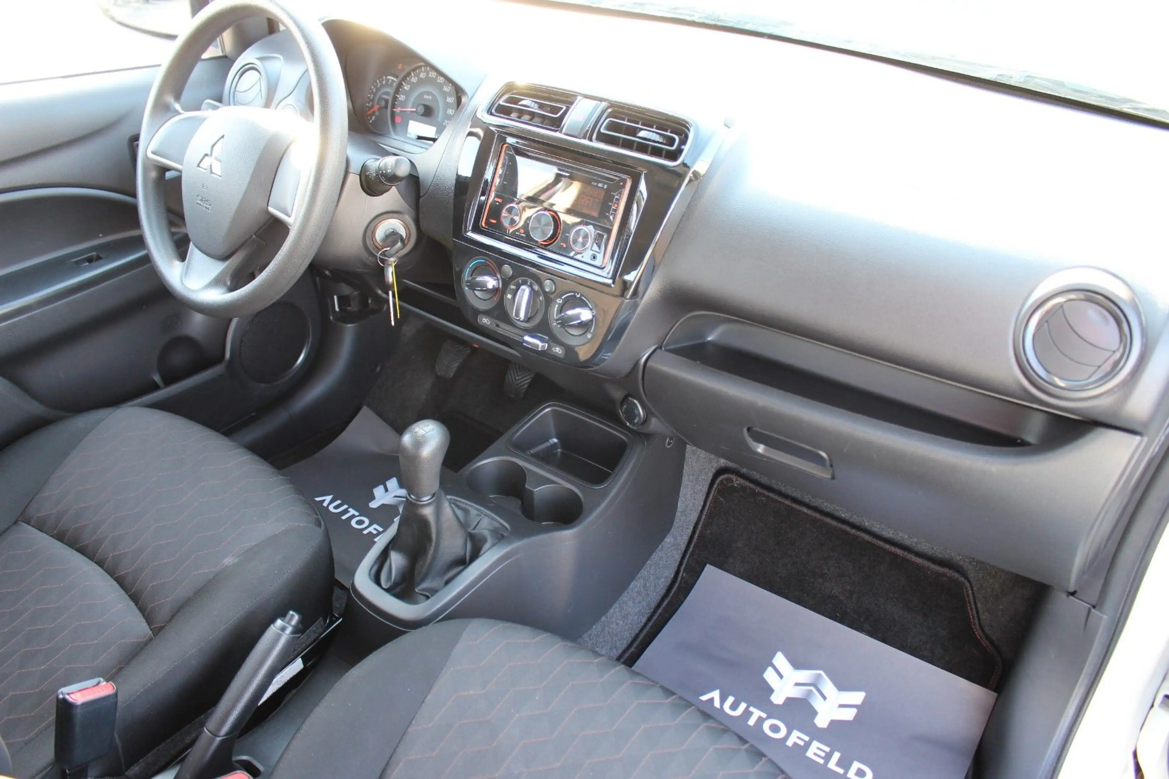 Mitsubishi Space Star 1HAND/BT/ISOFIX/RADIO/ — photo 12