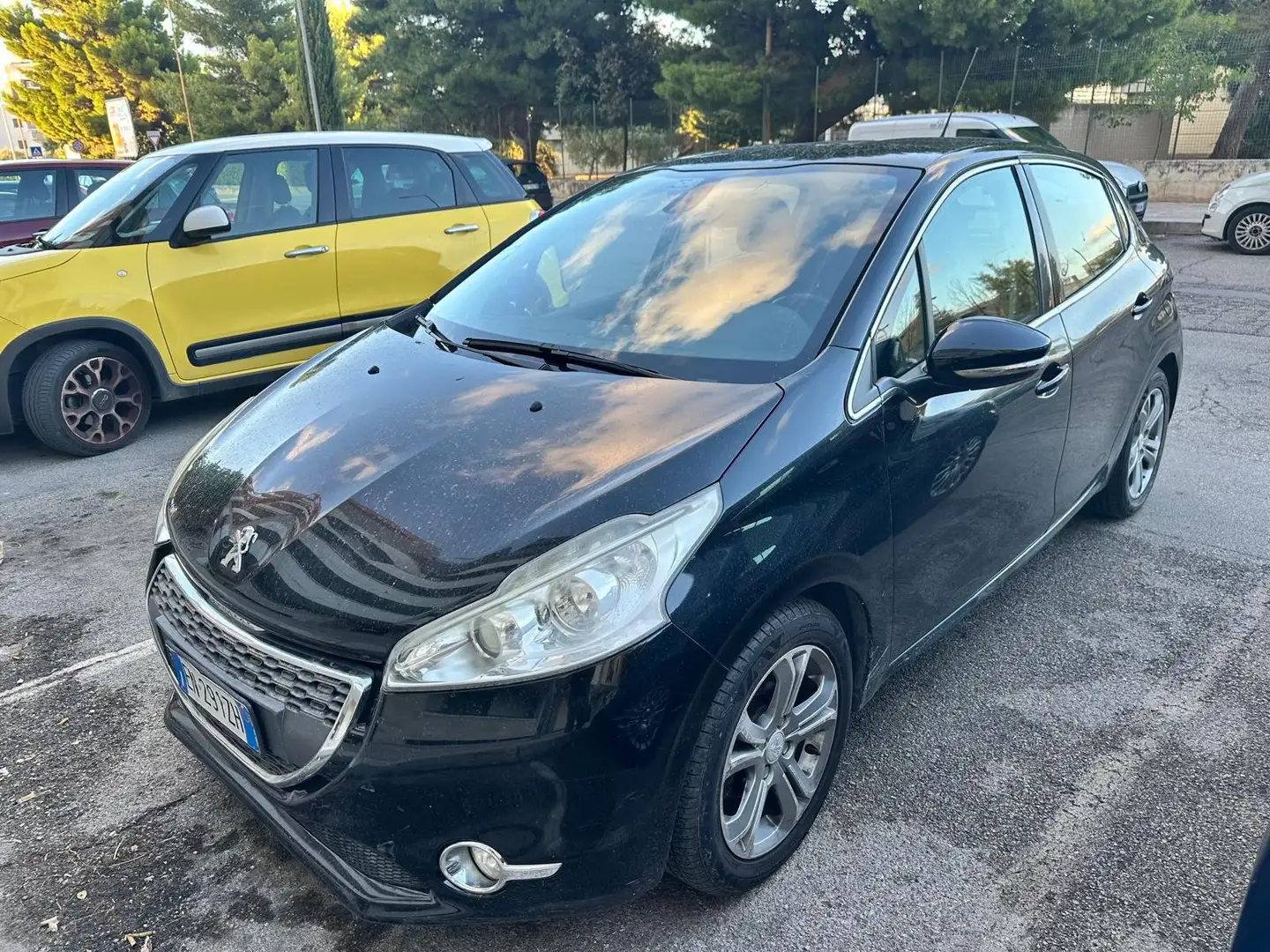 Peugeot 208 208 I 2012 5p 1.4 hdi 8v Active Modrá - 1