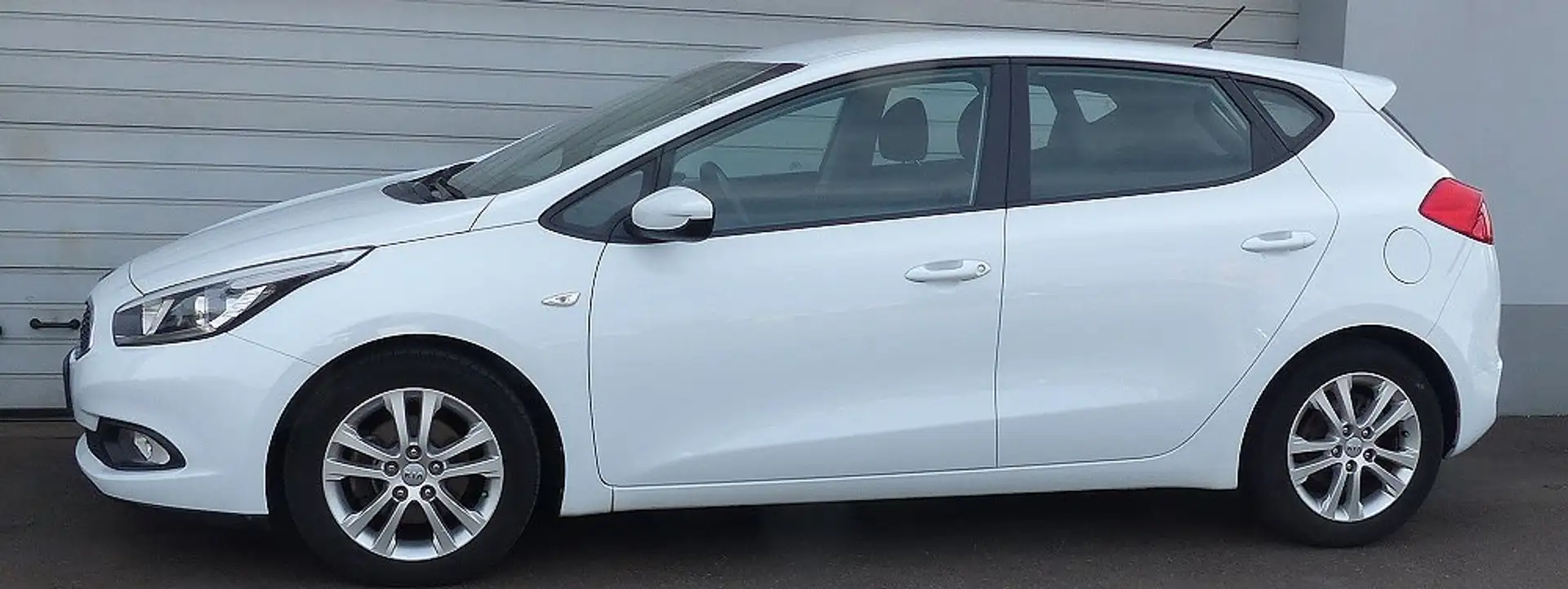 Kia Ceed / cee'd Edition 7 TOP Zustand Weiß - 2