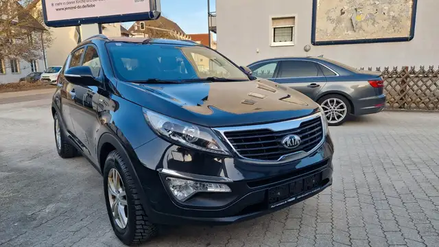 Kia Sportage Aktive 2.0CRDi 4X4,AHK,Klima,Kamera,Aut
