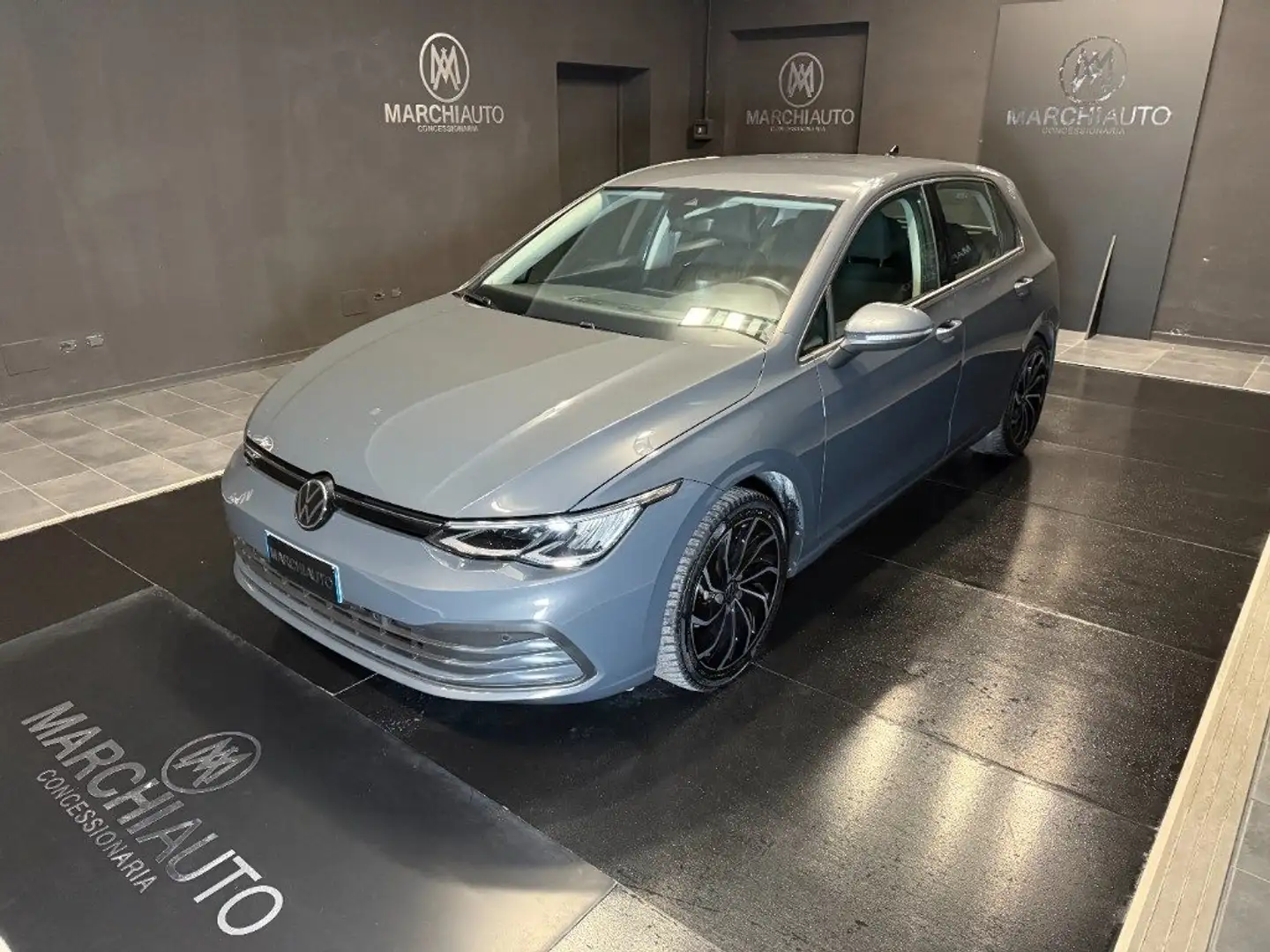 Volkswagen Golf 1.0 TSI EVO Life Grijs - 1