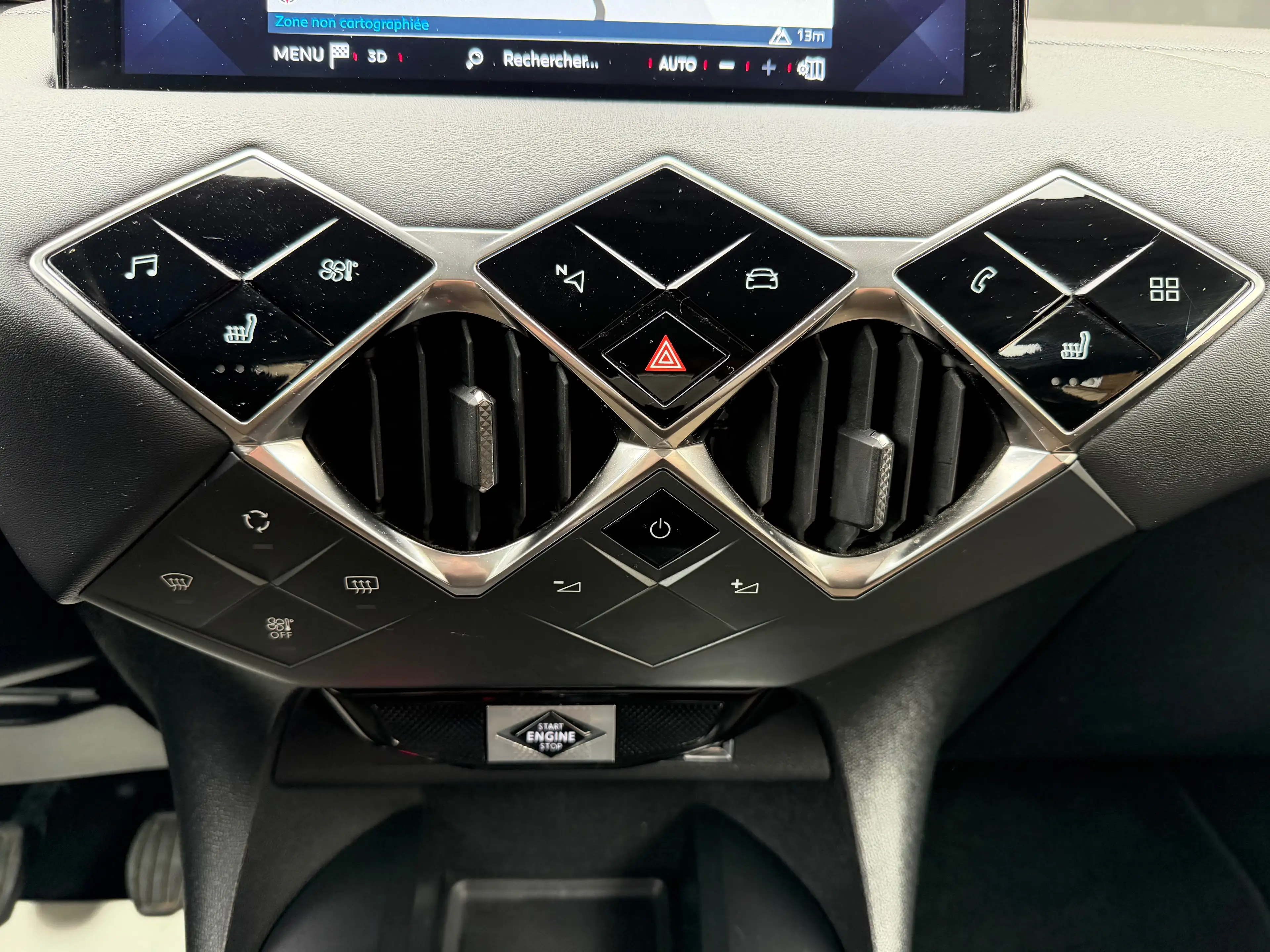 DS Automobiles DS 3 Crossback Bastille 1ER PROP/CARNET/GARA 1AN — photo 14