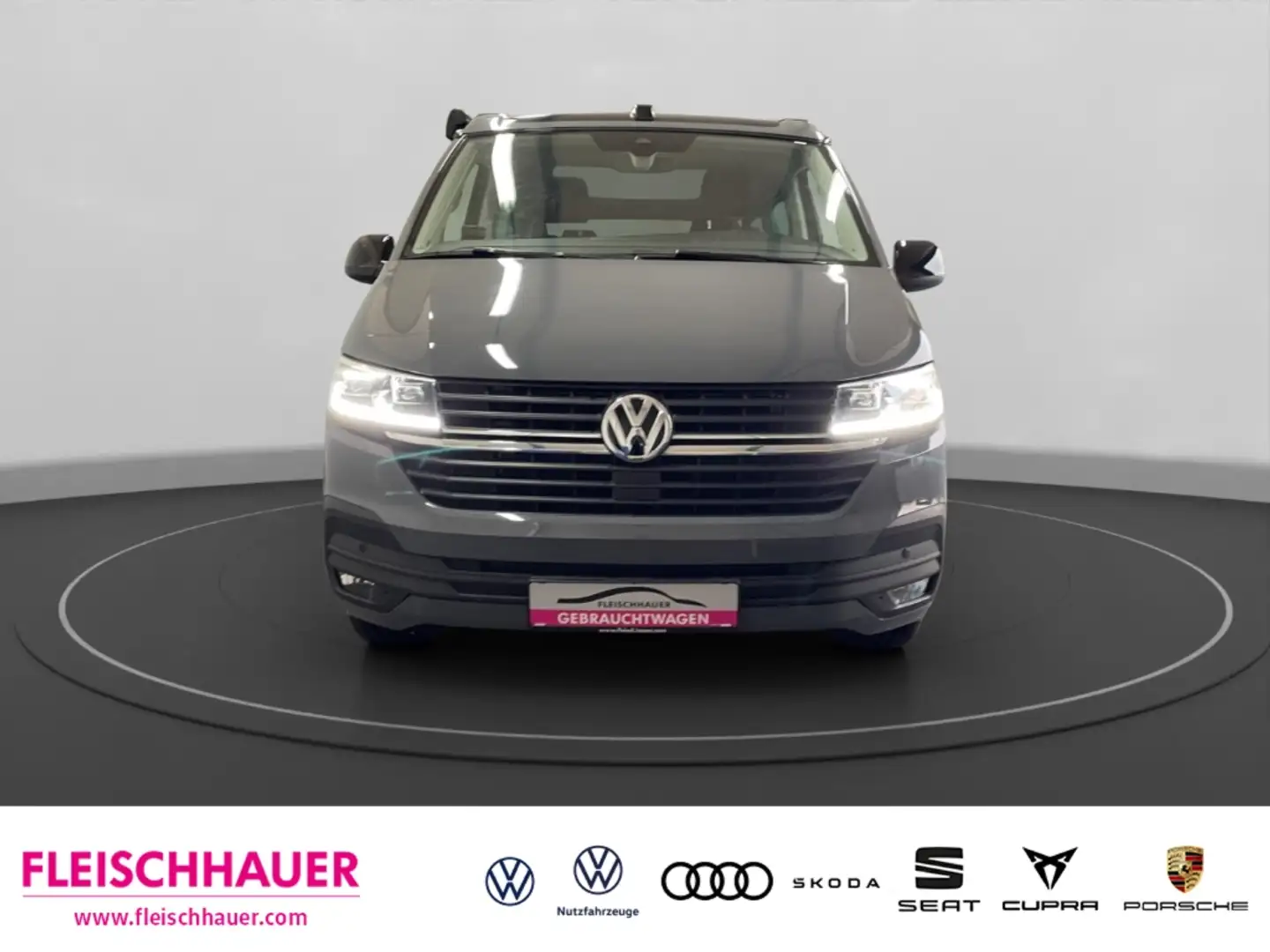 Volkswagen T6.1 California 2,0 TDI Beach Tour Edition StandHZG LED AHK Navi D Grau - 2