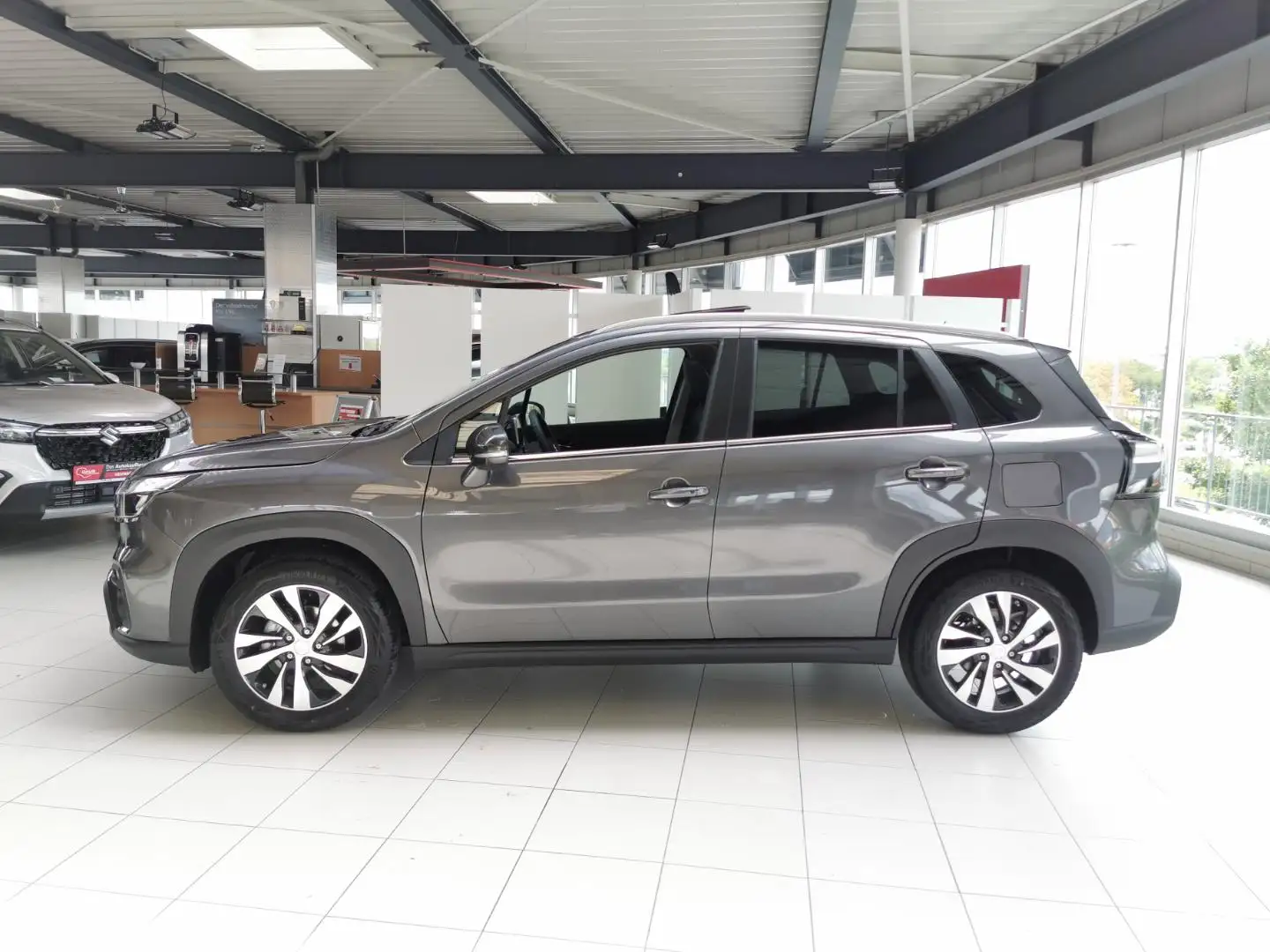 Suzuki SX4 S-Cross 1.4 Boosterjet Hybrid Comfort+ Allrad Gris - 2
