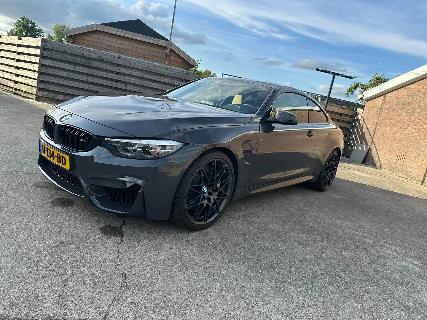 BMW M4 M4 Competition Grijs - 2