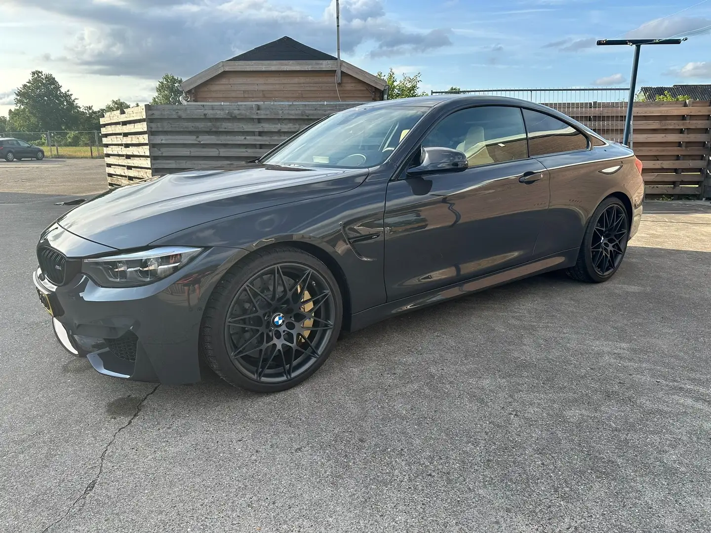 BMW M4 M4 Competition Grijs - 1