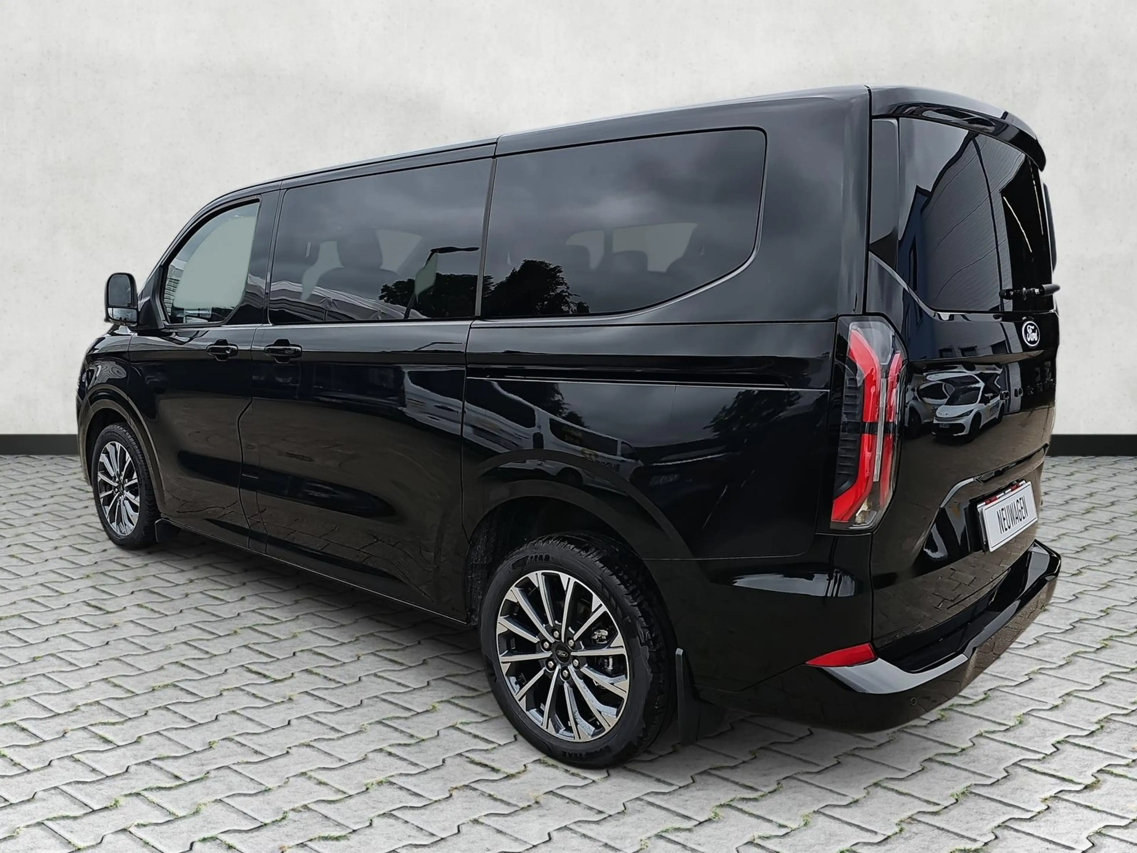 Ford Tourneo Custom 2.0 EB Autom. AWD Titanium X AHK — photo 6