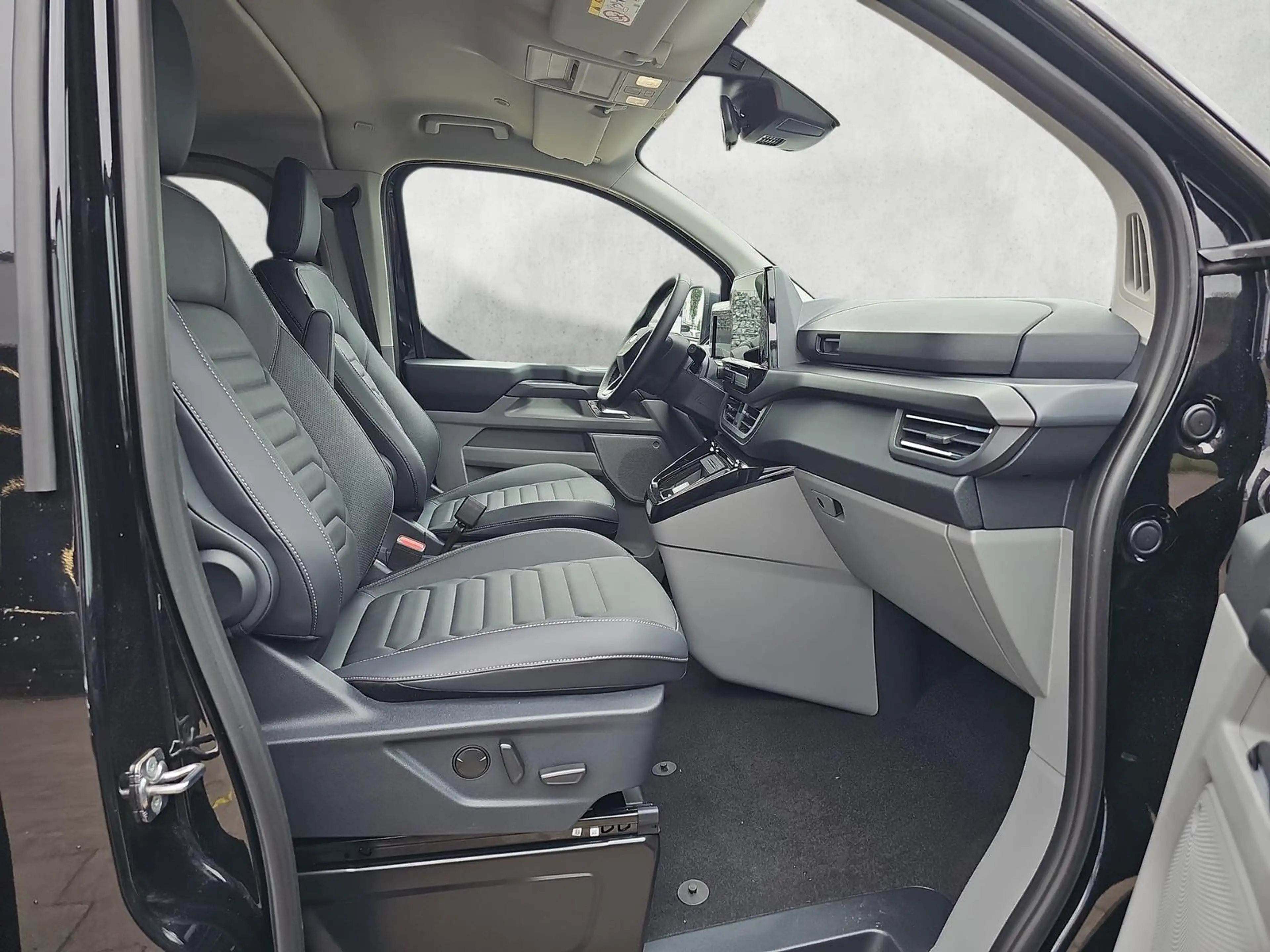Ford Tourneo Custom 2.0 EB Autom. AWD Titanium X AHK — photo 11