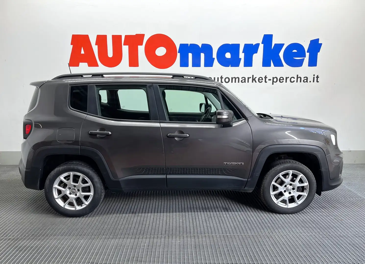 Jeep Renegade 2.0 MJT Longitude 4wd 140cv Gris - 1