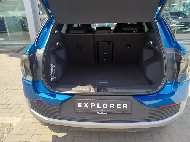Ford Explorer view 7