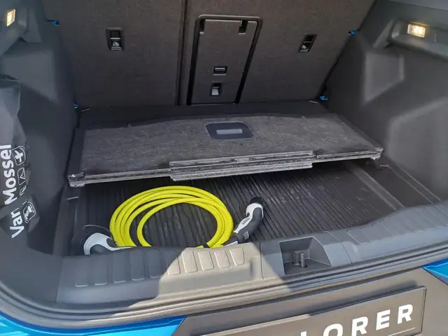 Ford Explorer view 8