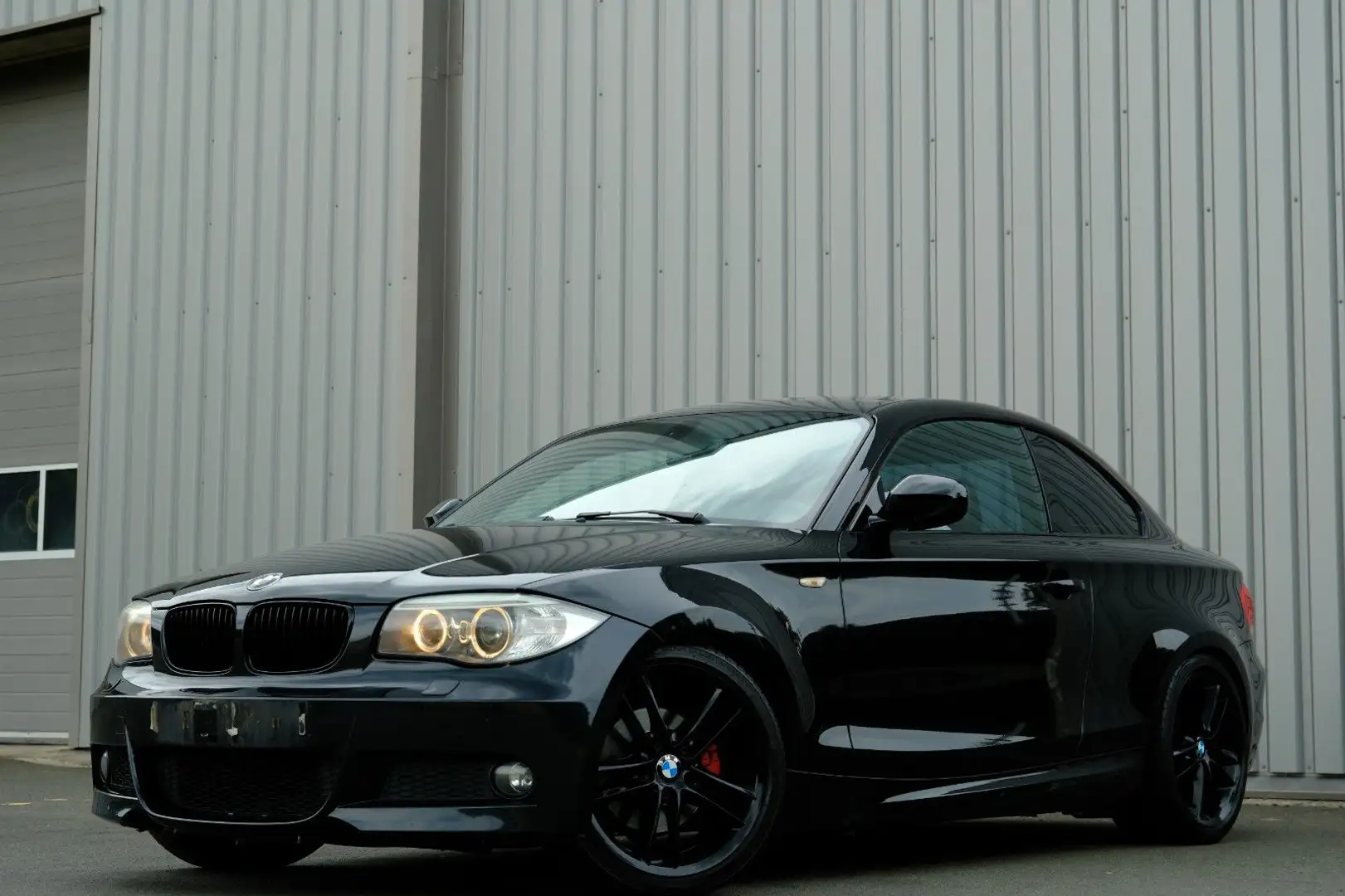 BMW 120 i Coupe M-Sportpaket Zwart - 1