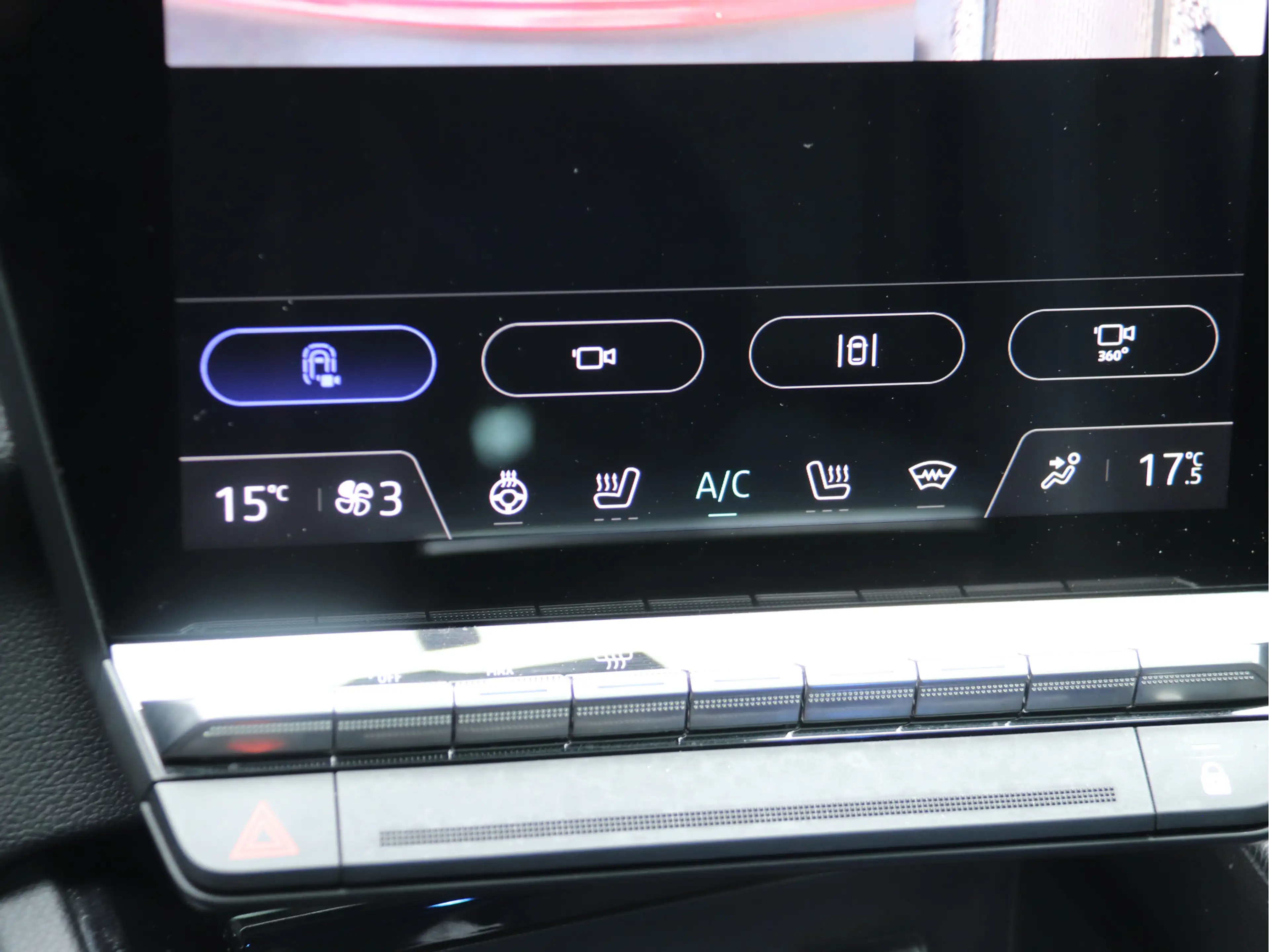 Renault Austral 1.3 mild hybrid 160 X-Tronic techno PANORAMA / CAM — photo 16