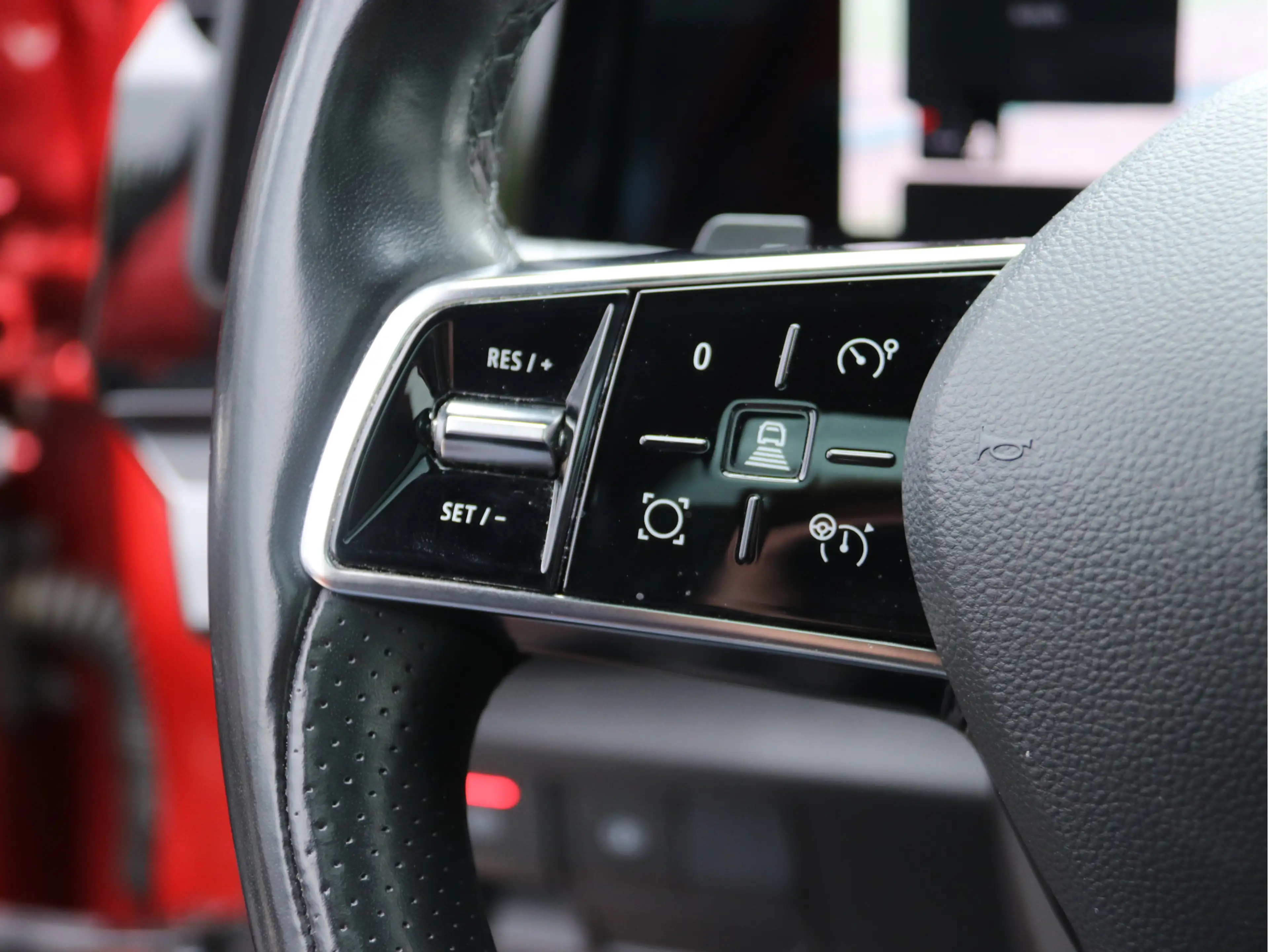 Renault Austral 1.3 mild hybrid 160 X-Tronic techno PANORAMA / CAM — photo 13