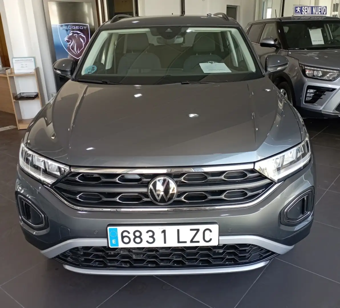 Volkswagen T-Roc 1.5 TSI Life DSG7 Gris - 1