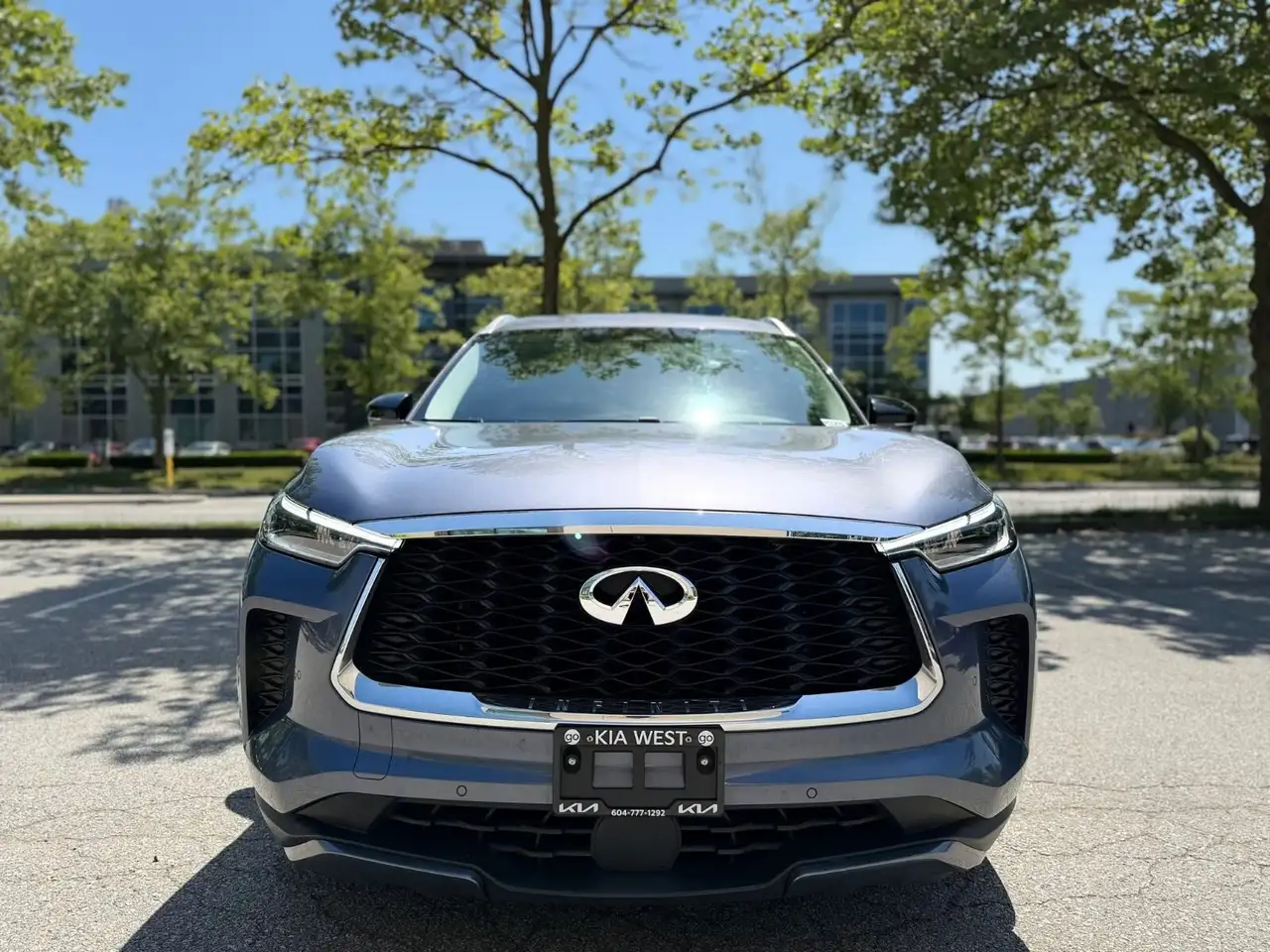 Infiniti QX60 снимка Infiniti QX60
