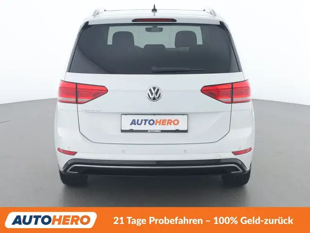 Volkswagen Touran view 5