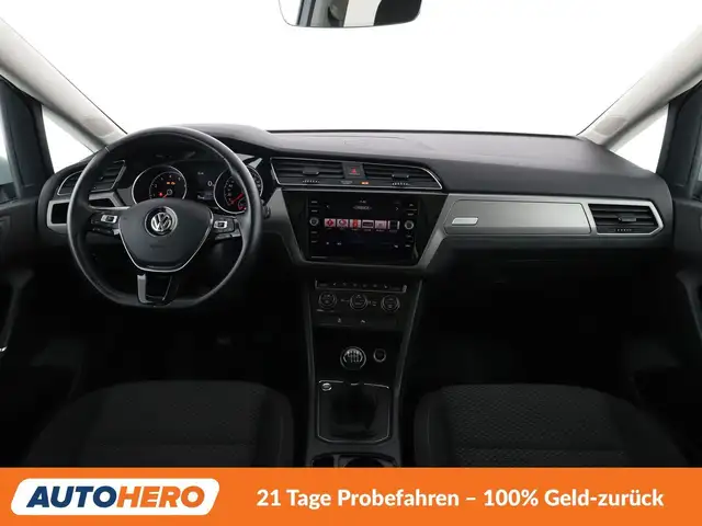 Volkswagen Touran view 12
