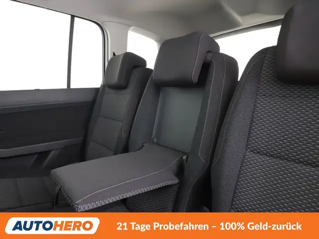 Volkswagen Touran view 30