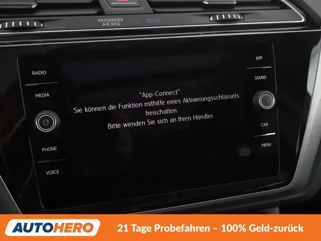 Volkswagen Touran view 25