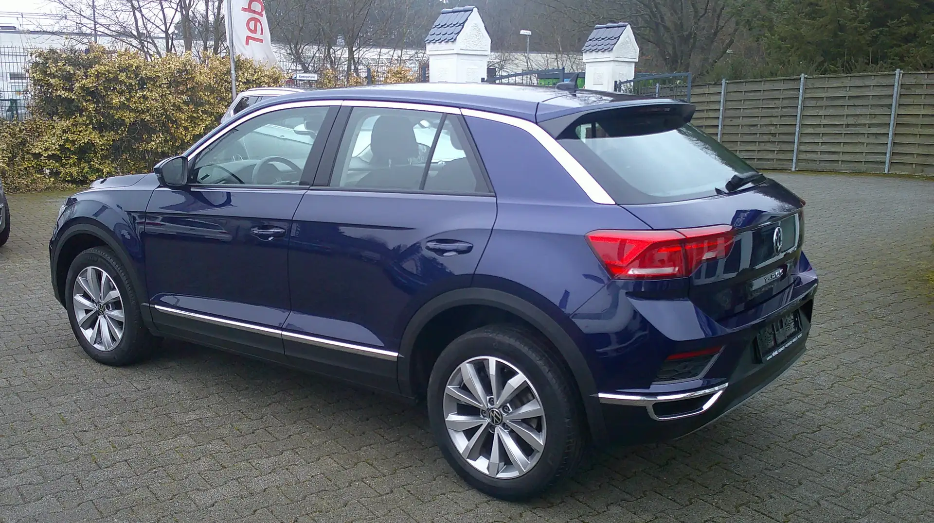 Volkswagen T-Roc Style Anhängerkupplung Blau - 2