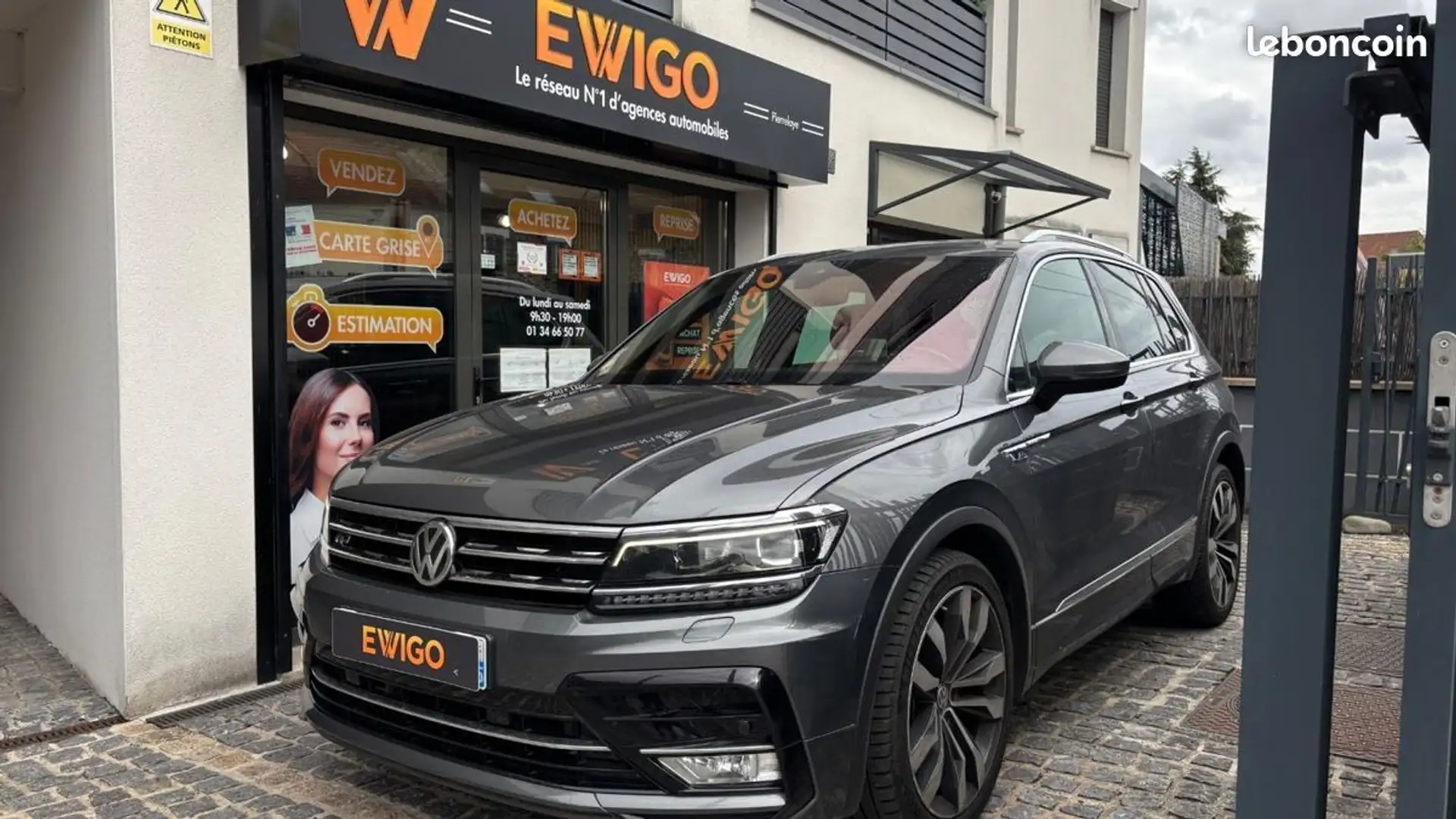 Volkswagen Tiguan 2.0 TDI 190ch R-LINE 4MOTION DSG Toit Ouvrant Grijs - 1