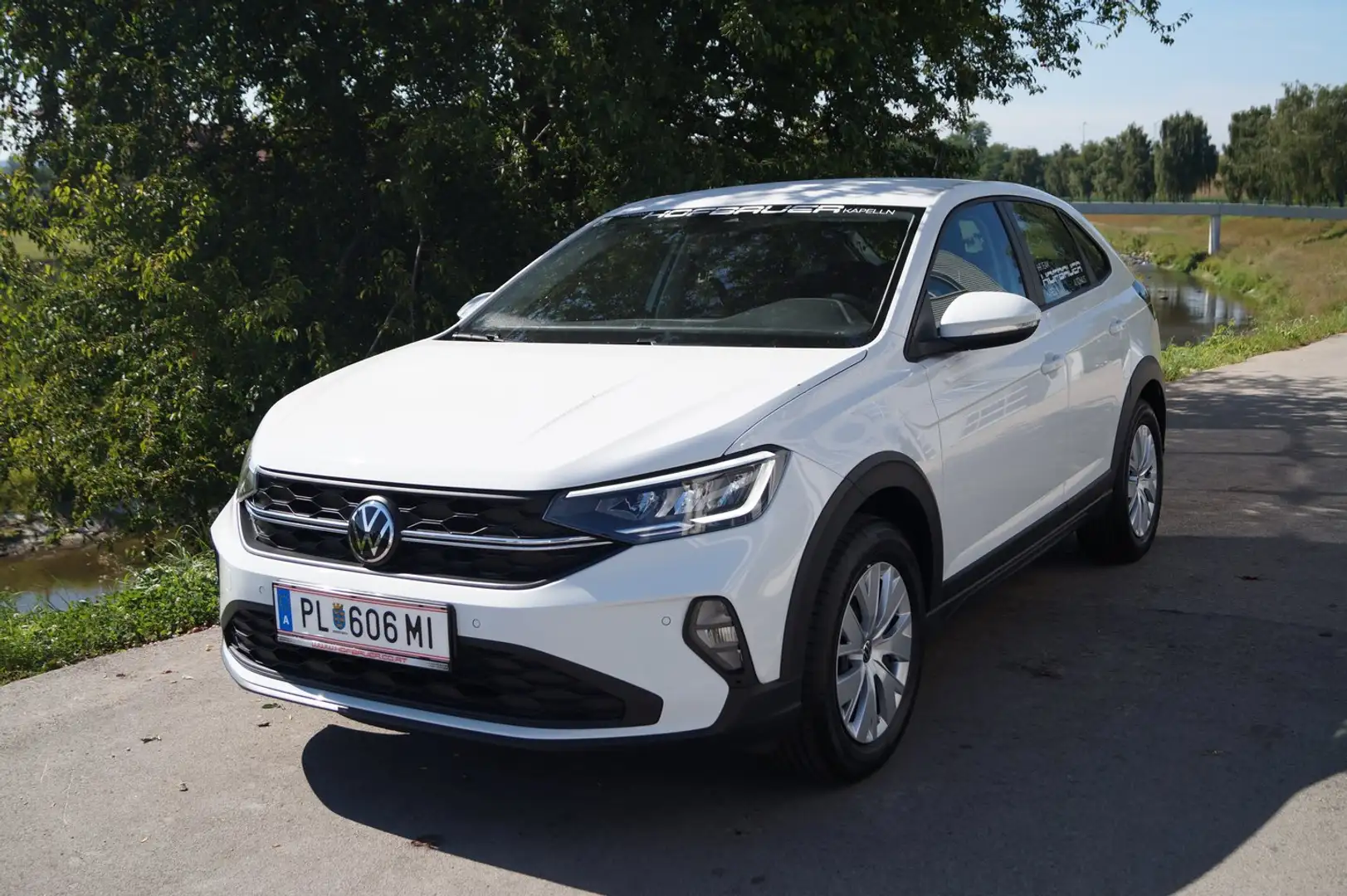 Volkswagen Taigo 4Me TSI Weiß - 1