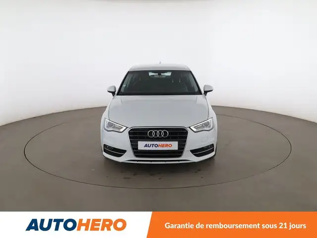 Audi A3 view 9