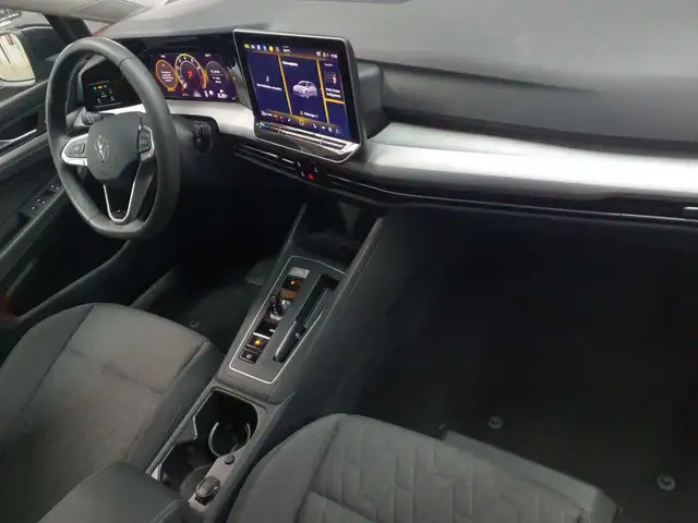 Volkswagen Golf view 9