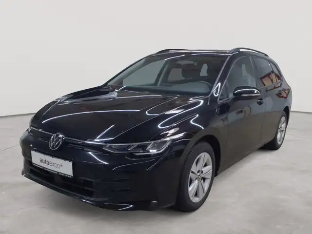 Volkswagen Golf view 2